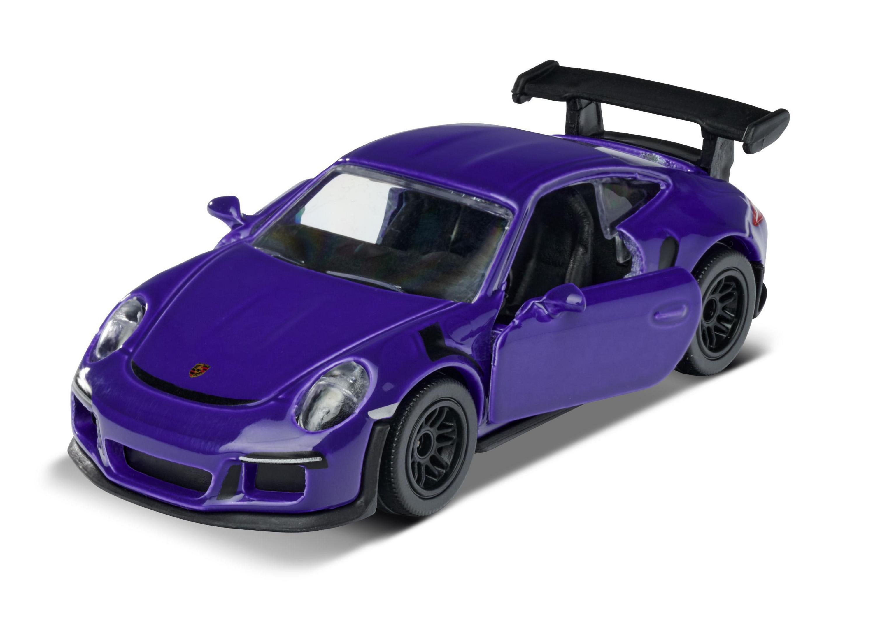 Fioletowy zabawkowy samochód Porsche z otwartymi drzwiami, na białym tle, ujęcie studyjne.