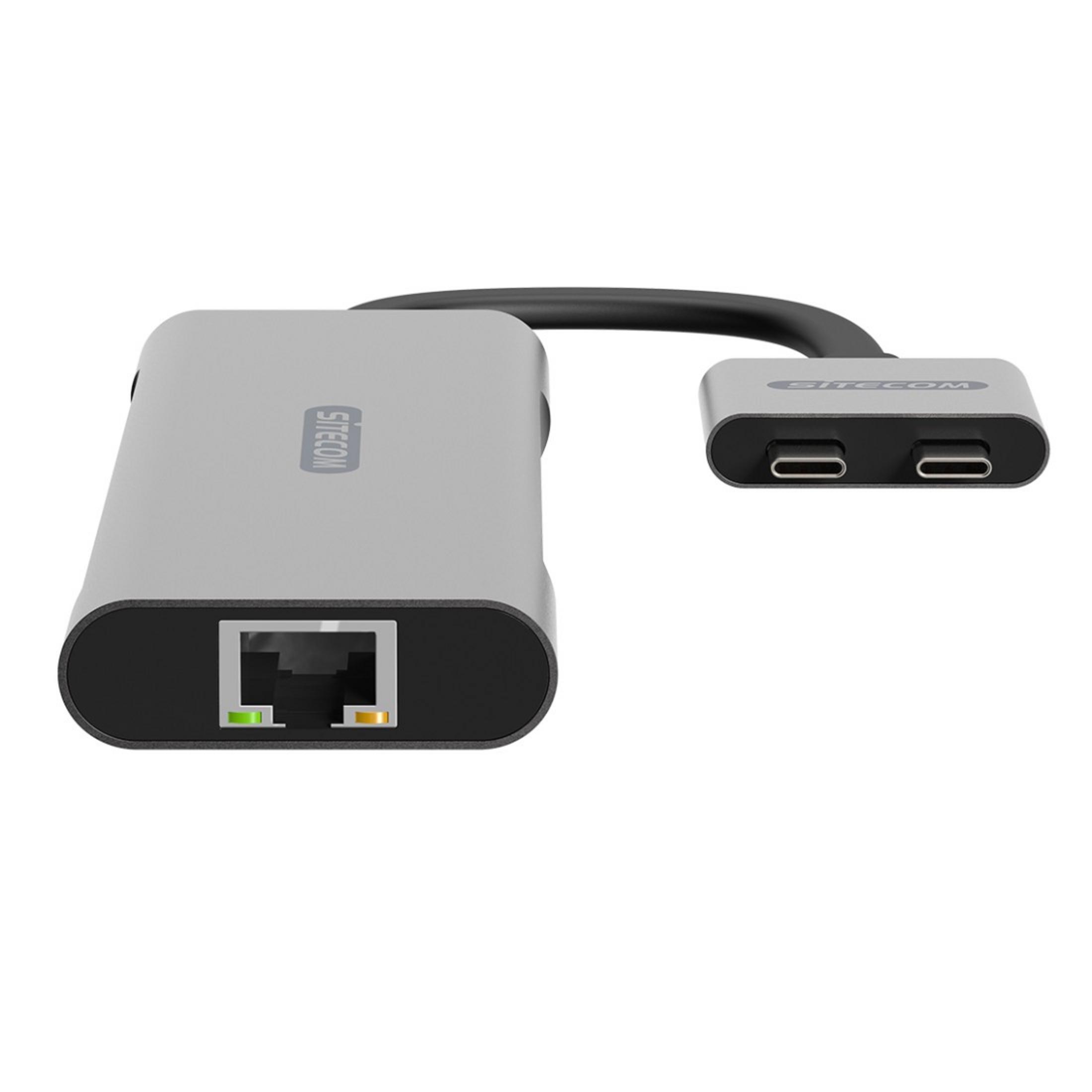 Silbergrauer USB-C-Hub mit Ethernet-Anschluss, USB-C-Anschluss und separatem Adapter.