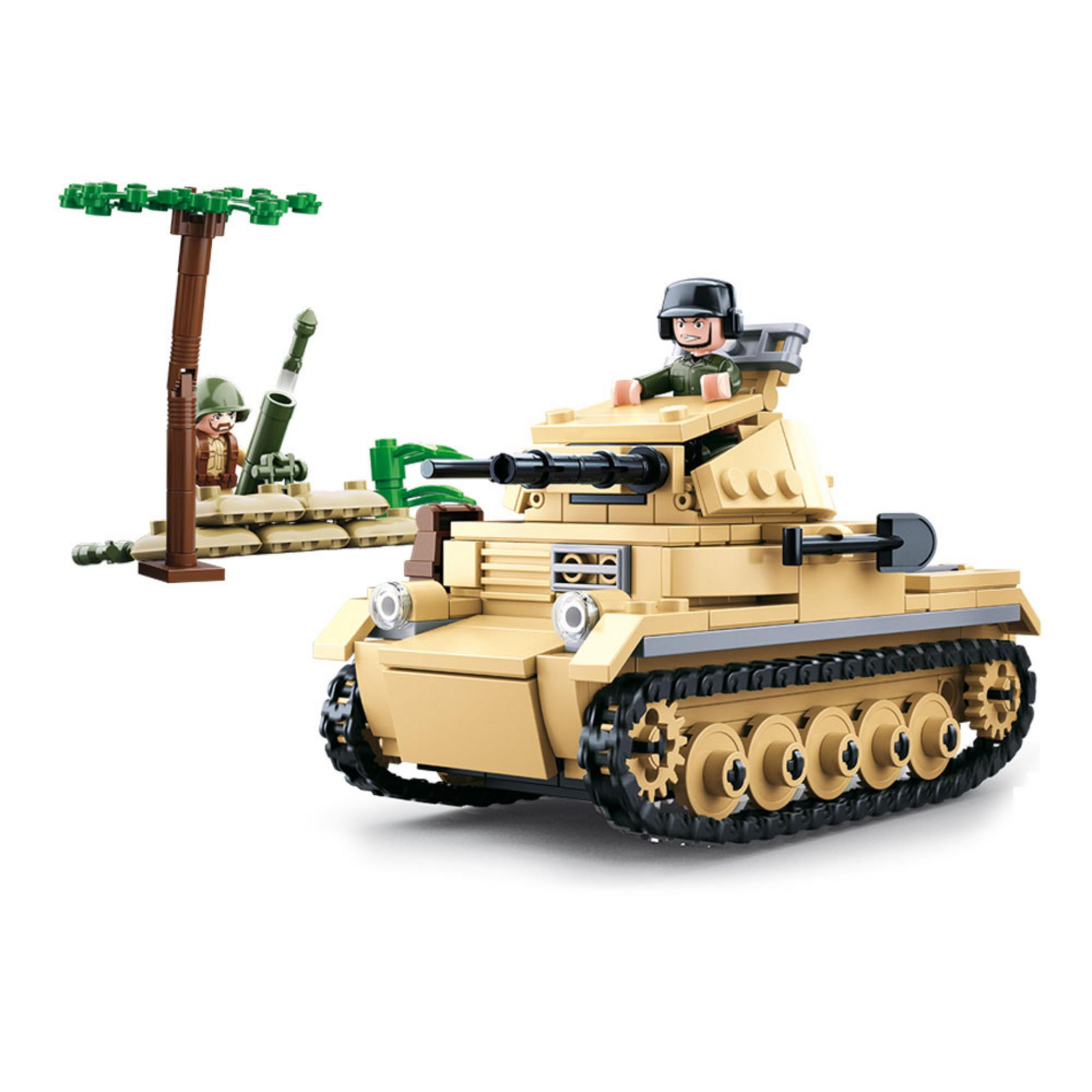 Spielzeugpanzer mit Soldat und Mörser. Grüne Büsche und Baum.