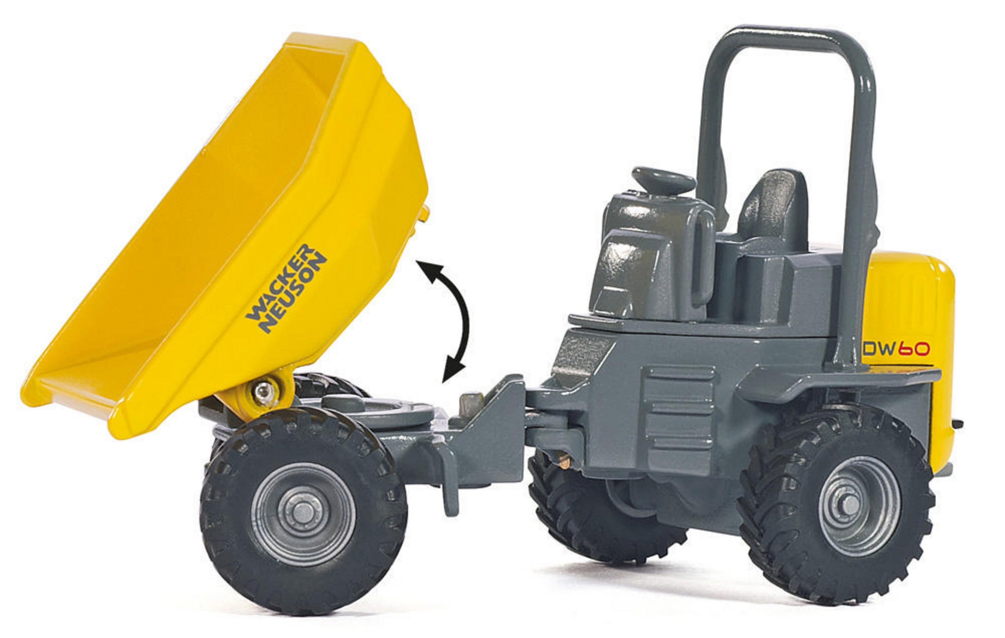 Gelb-grauer Baufahrzeug mit angehobener Mulde. Wacker Neuson Logo sichtbar.