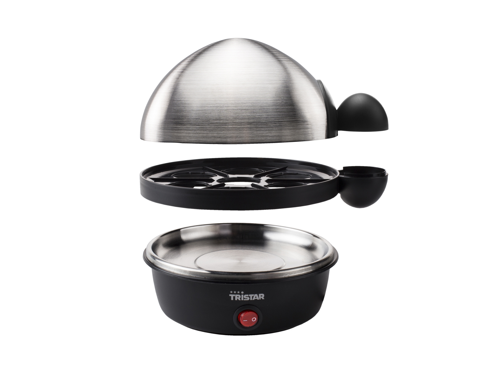 Rozłożony na części garnek do gotowania jajek. Podstawa, taca i pokrywa. Czarny i srebrny, białe tło.