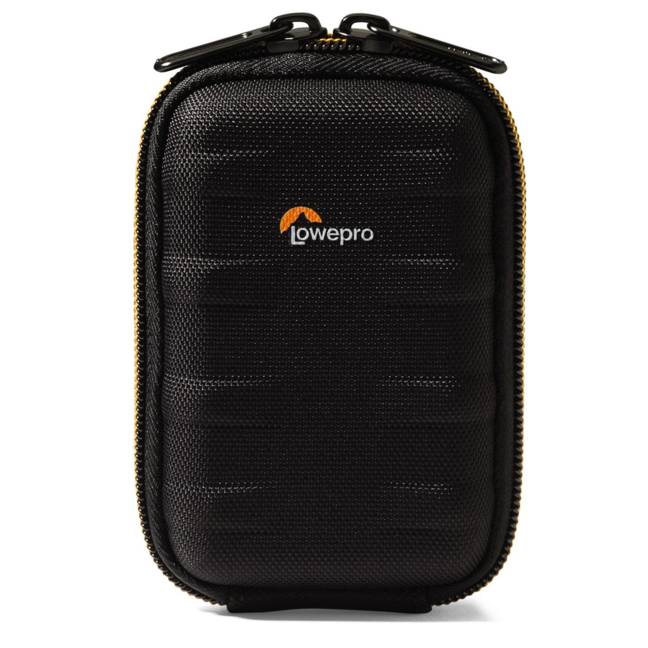 Schwarze, ovale Kameratasche mit Reißverschluss und gelbem Akzent, mit 'Lowepro'-Logo.