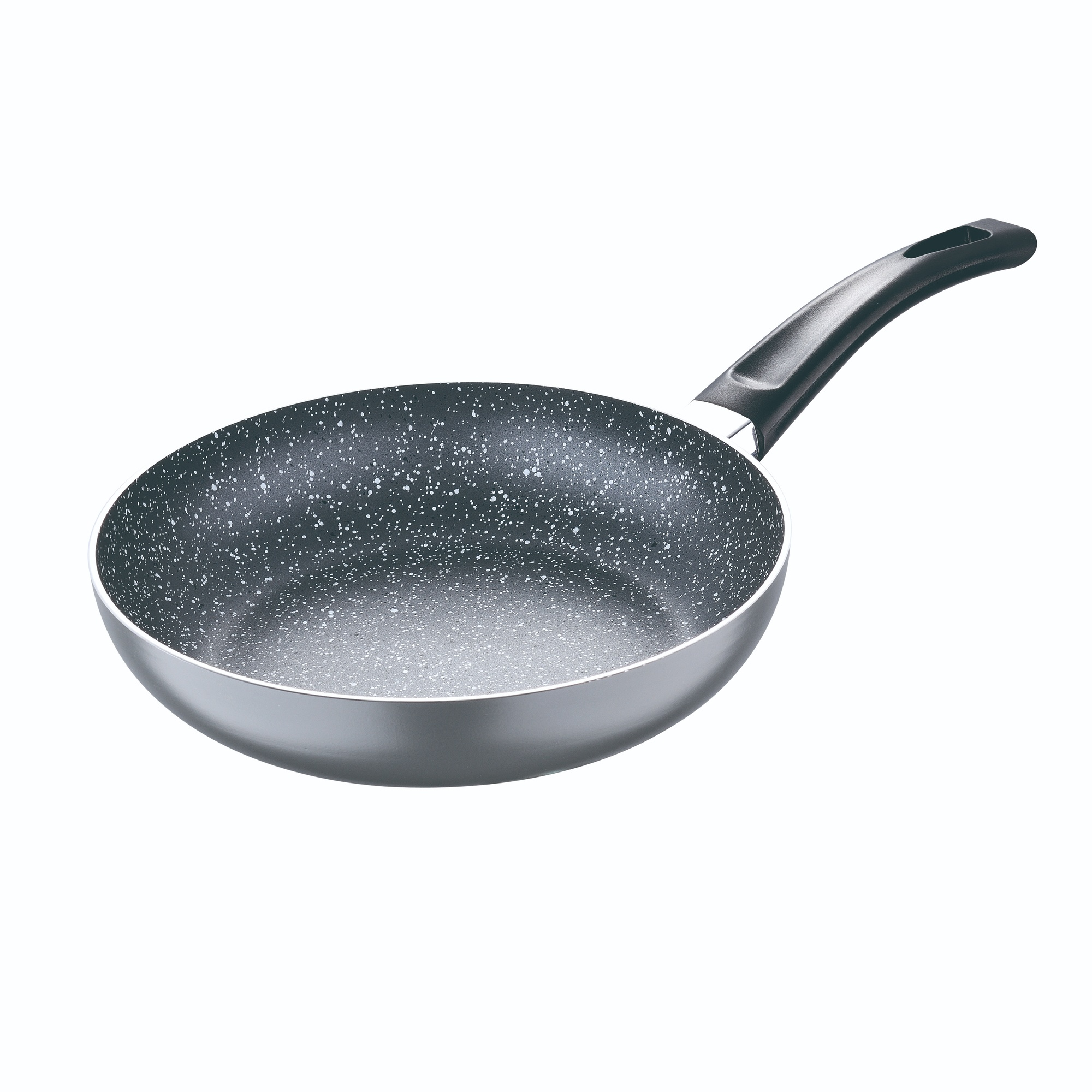 Una sartén antiadherente gris con mango negro, aislada sobre fondo blanco.