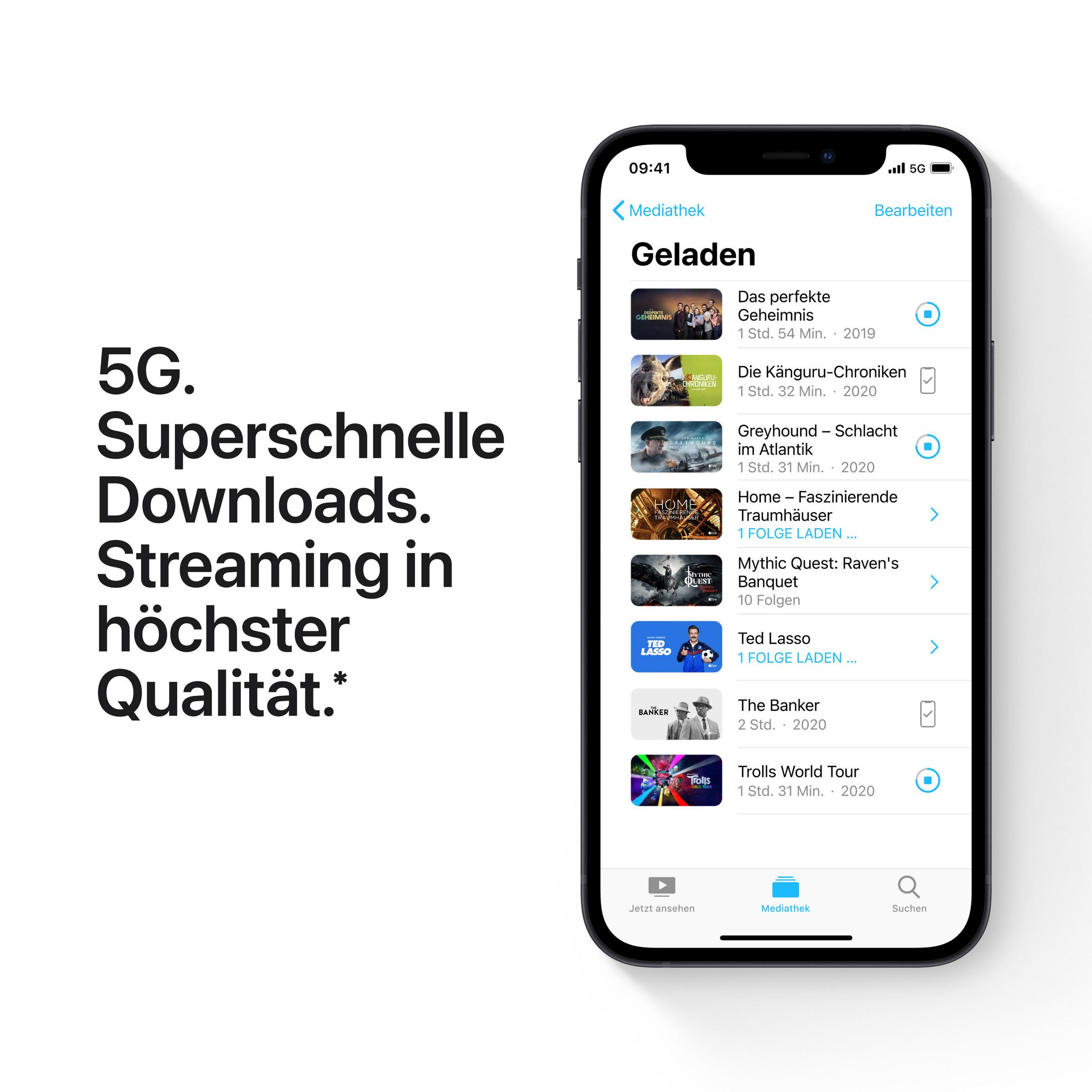 Czarny smartfon wyświetla interfejs aplikacji do strumieniowania z niemieckim tekstem i tytułami filmów.