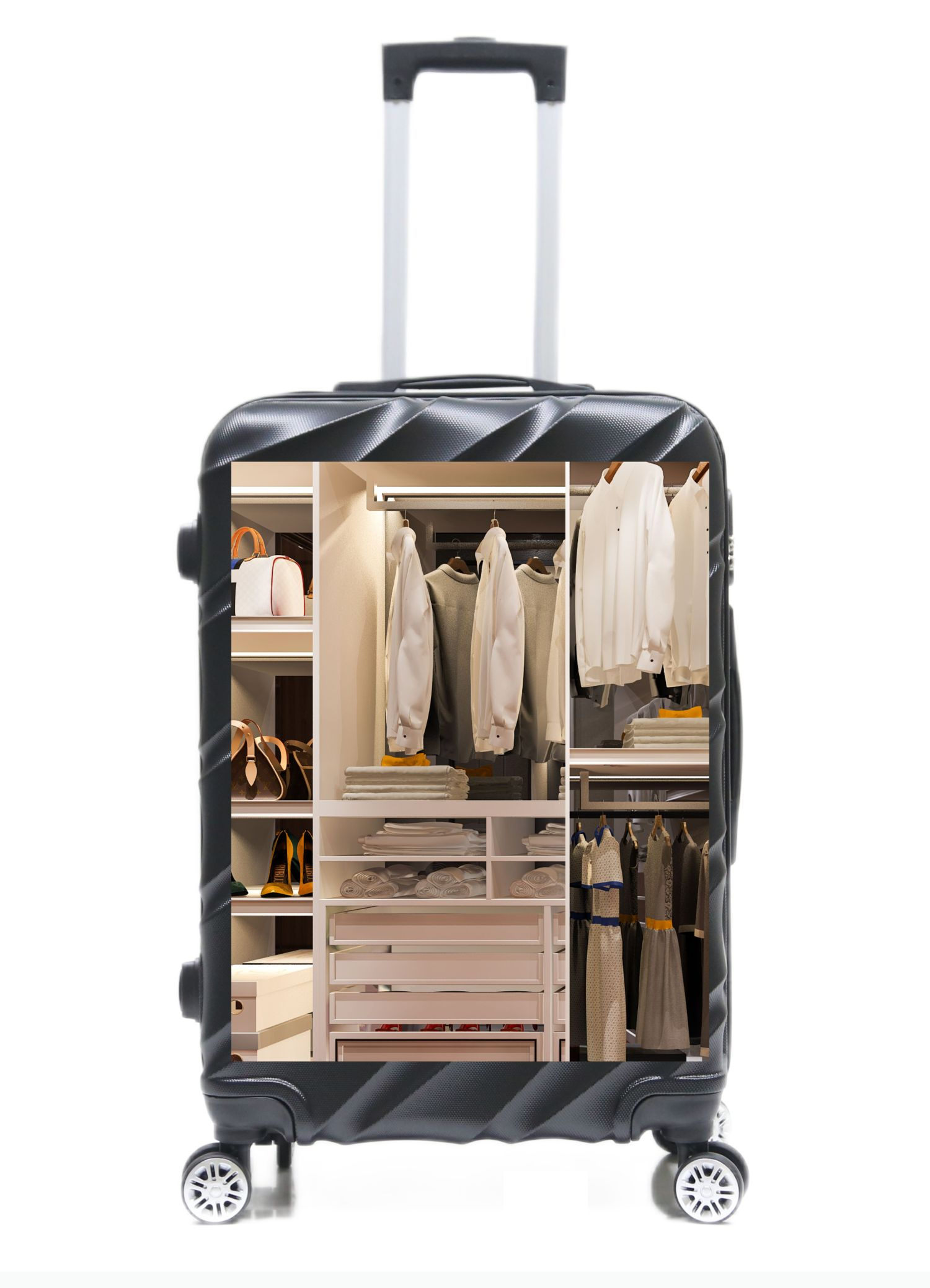 Koffer mit einem Schrank im Inneren. Kleidung, Taschen und Schuhe sind sichtbar. Weißer Hintergrund.