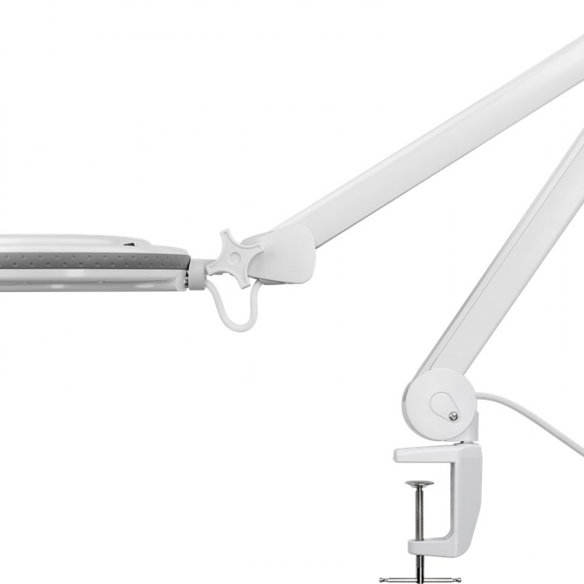 Weiße, gelenkige Schreibtischlampe mit Klemme, isoliert auf weißem Hintergrund.