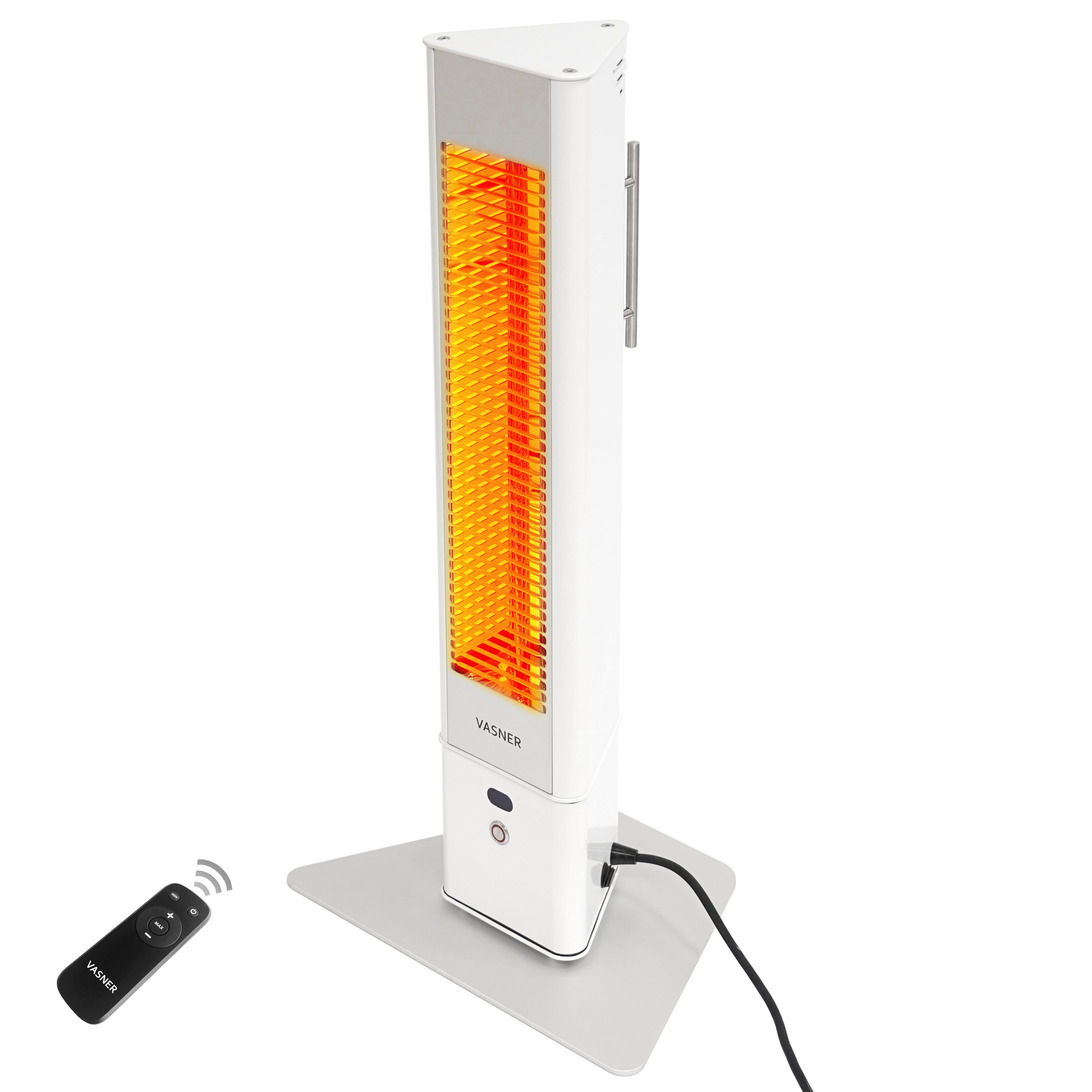 Ein weißer, hoher Heizlüfter mit orangefarbenem Innenraum steht auf einem dreieckigen Sockel. Eine Fernbedienung liegt daneben.