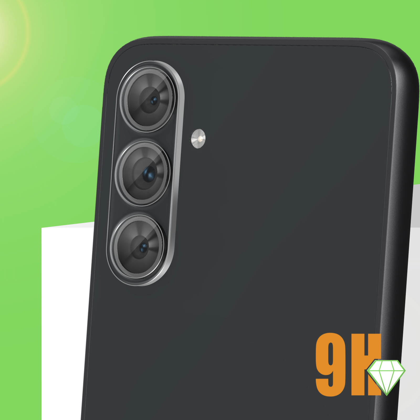 Rückseite eines schwarzen Telefons mit drei Kameras und dem 9H-Symbol.