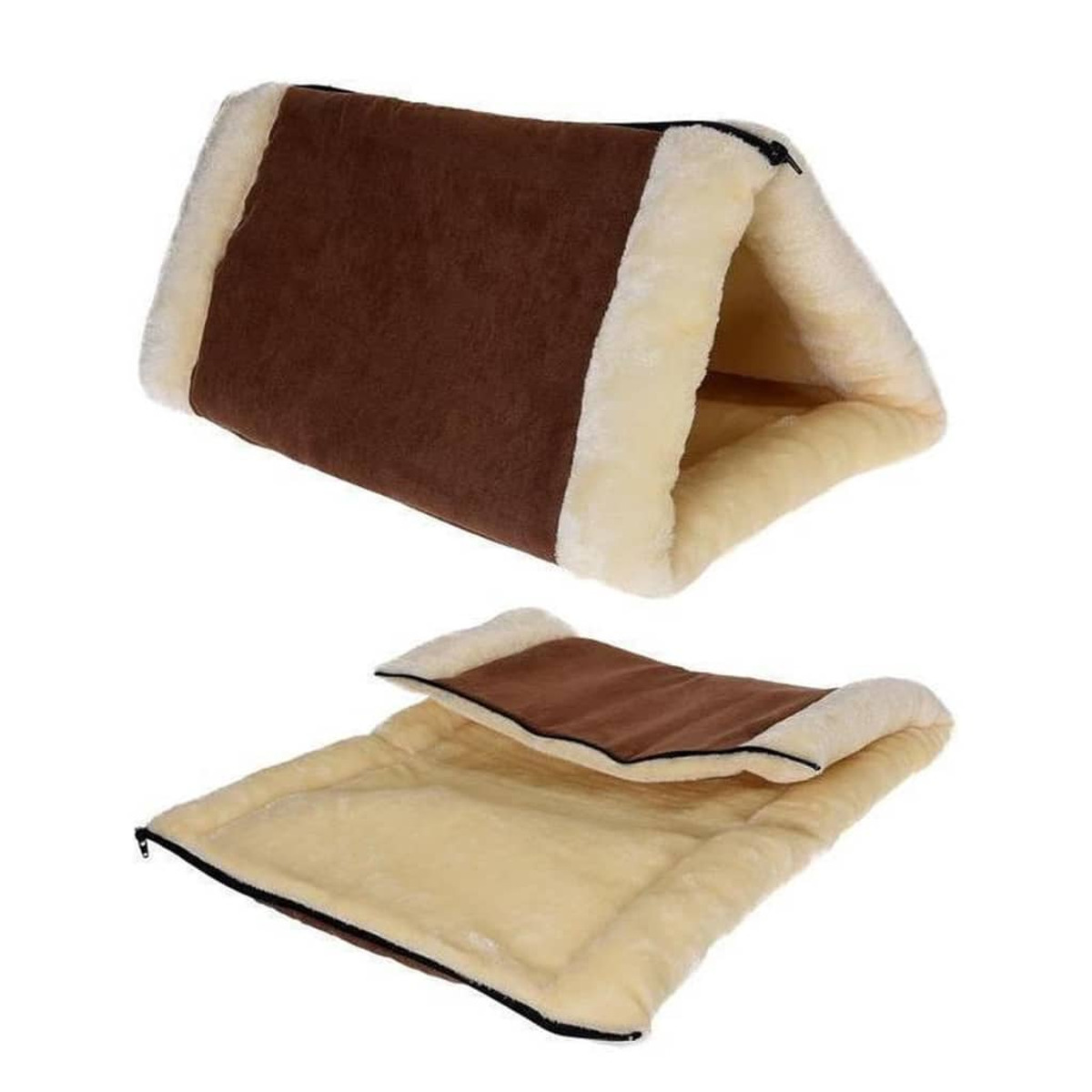 Cuccia per gatti marrone e crema. La parte superiore è a forma triangolare e quella inferiore quadrata. Entrambe sono soffici.