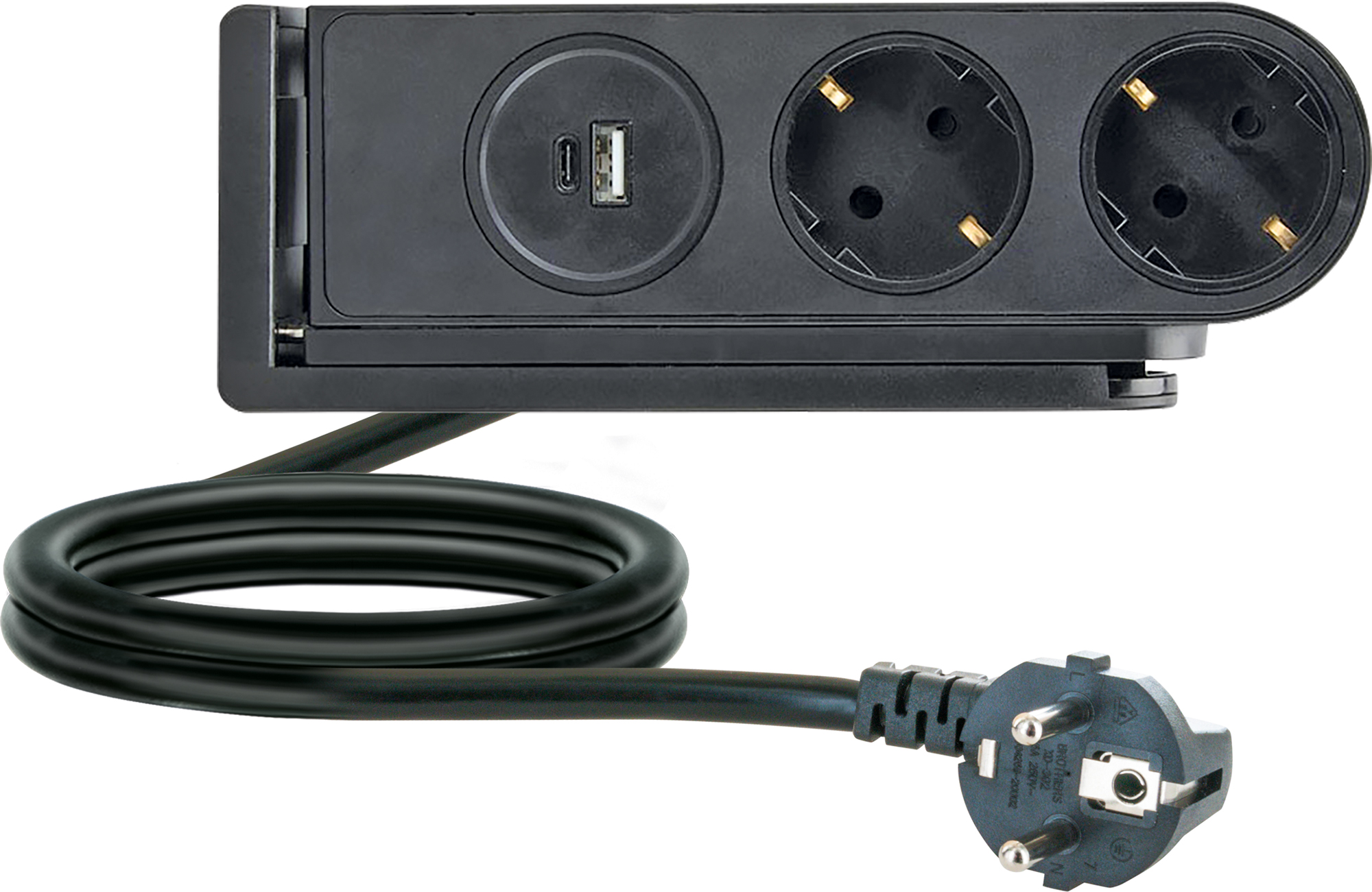Schwarze Steckdosenleiste mit drei Steckdosen, USB-Anschluss und schwarzem Kabel mit Stecker.