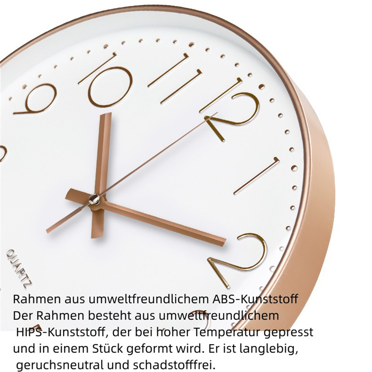 Nahaufnahme eines roségoldenen Zifferblatts, das die Zahlen 9, 10, 11, 12, 1 und 2 zeigt.