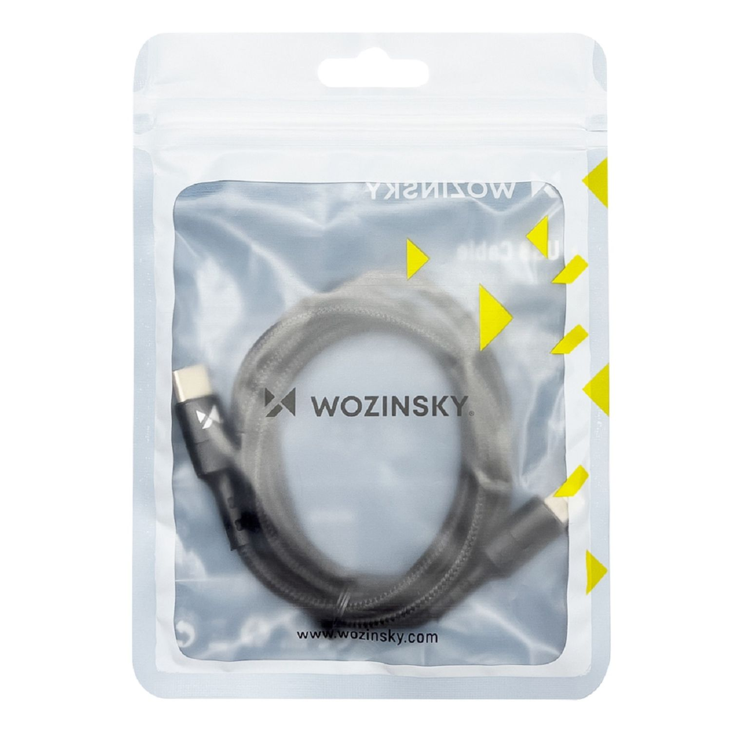 Klare Plastikverpackung mit einem USB-Kabel. Das Kabel ist schwarz und hat zwei Anschlüsse.