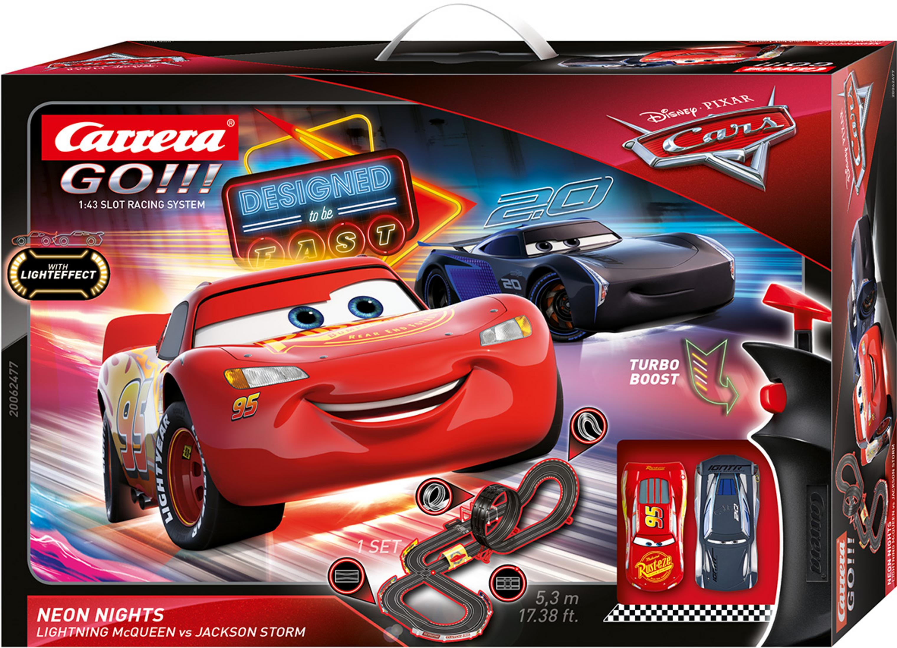 Cars Spielzeug-Set mit Rennstrecke, Lightning McQueen und Jackson Storm auf der Box.