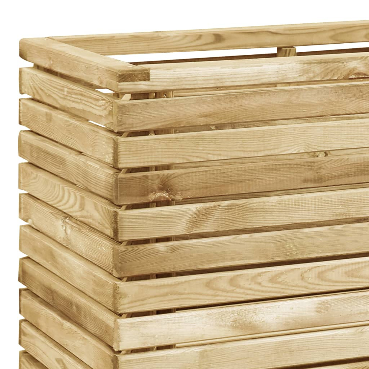 Holzkonstruktion mit horizontalen Lamellen. Helle Holzfarbe.