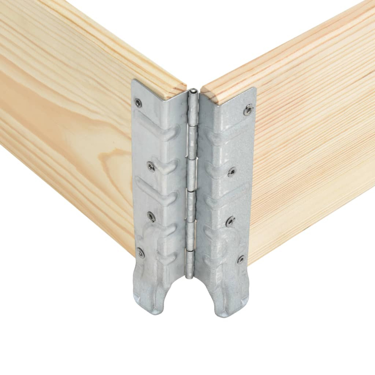 Eine Nahaufnahme eines Holzrahmens. Ein Metallscharnier verbindet zwei Holzstücke. Der Hintergrund ist weiß.
