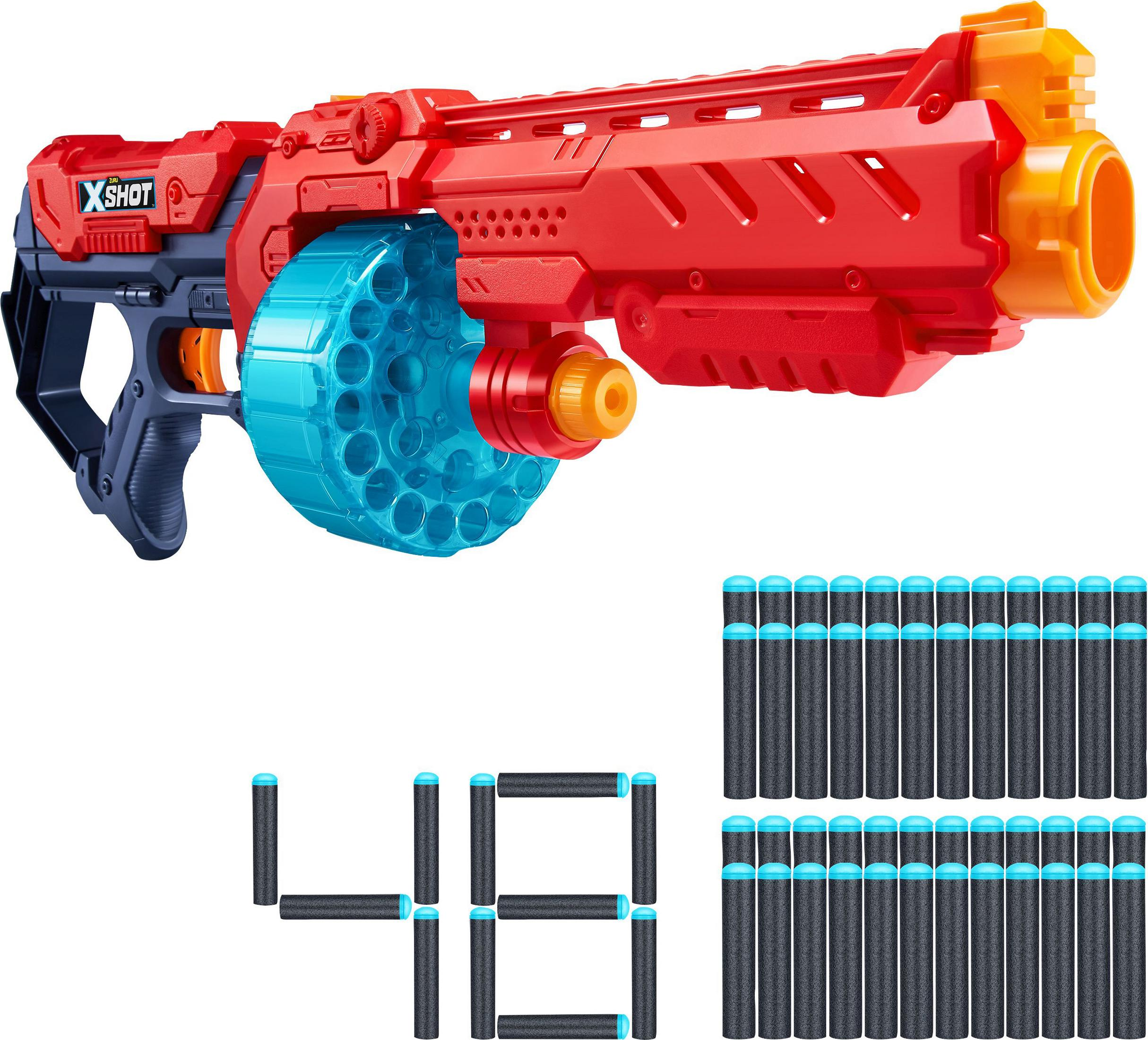 Rote und blaue Spielzeugpistole mit rotierendem Zylinder blauer Kugeln. Ein Stapel von 48 Spielzeugkugeln.