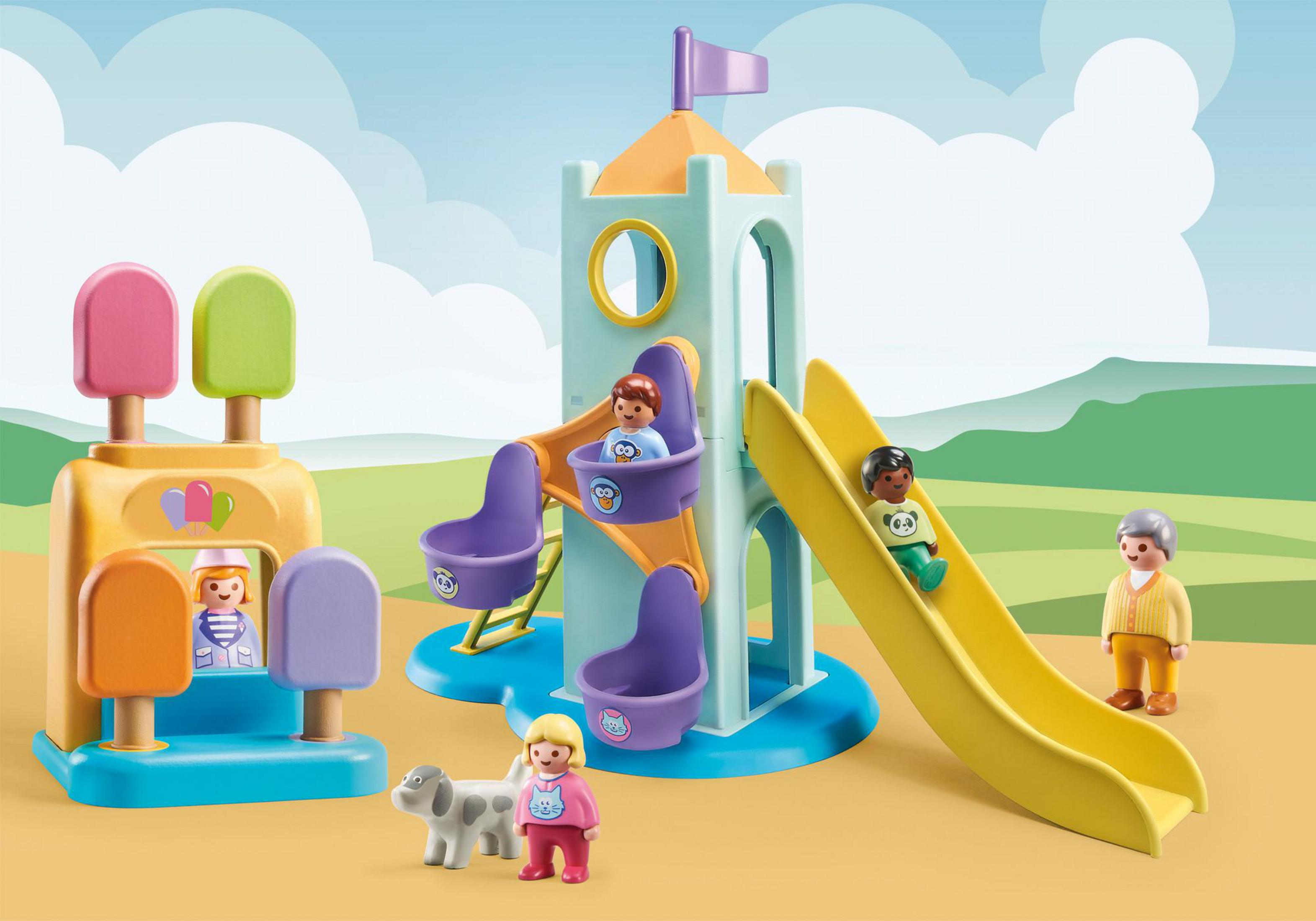 Un set di giochi per bambini con personaggi. Include uno scivolo, una ruota panoramica e un chiosco di gelati, con figurine di persone.