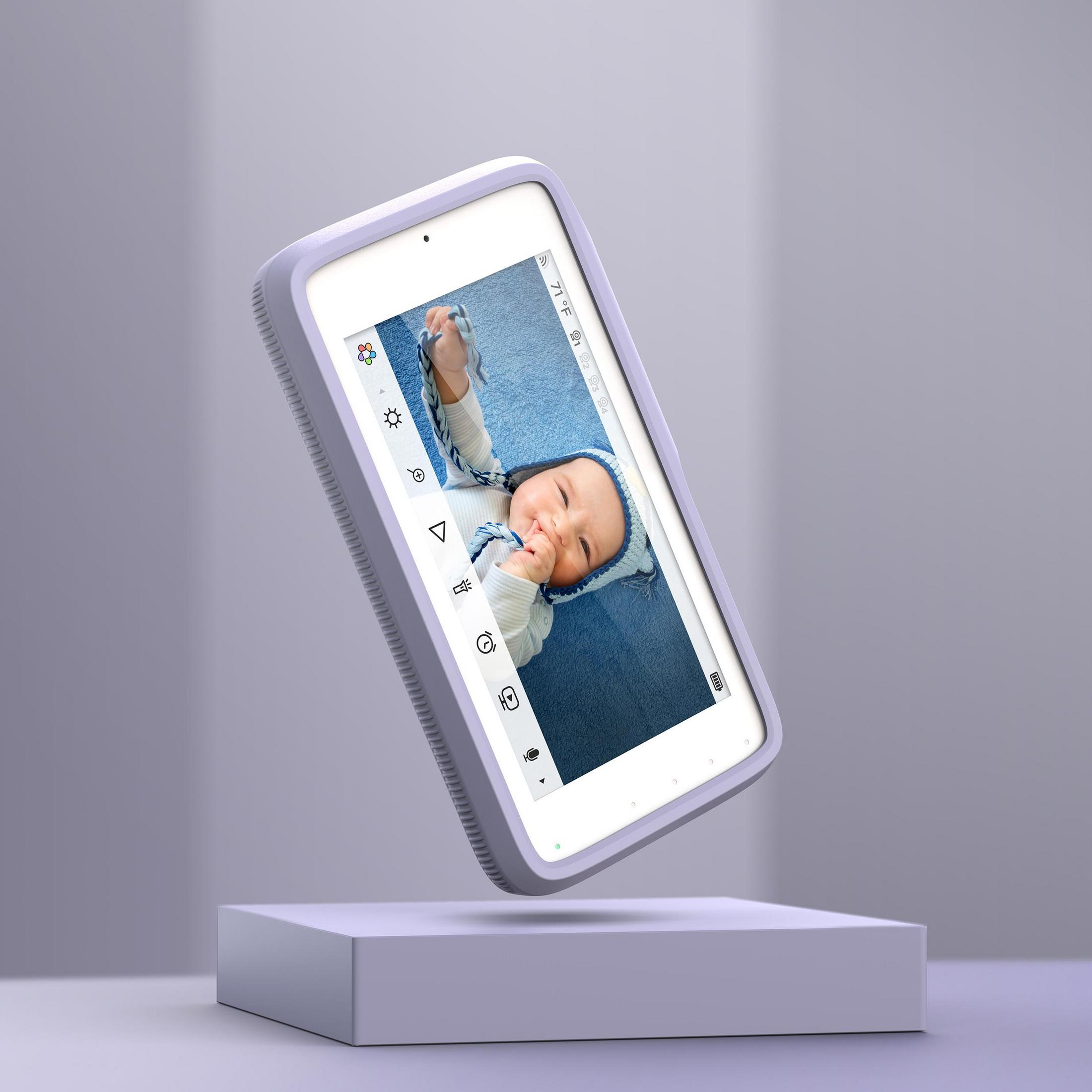 Ein Tablet mit einem Babyfoto, das auf einem Podest schwebt.