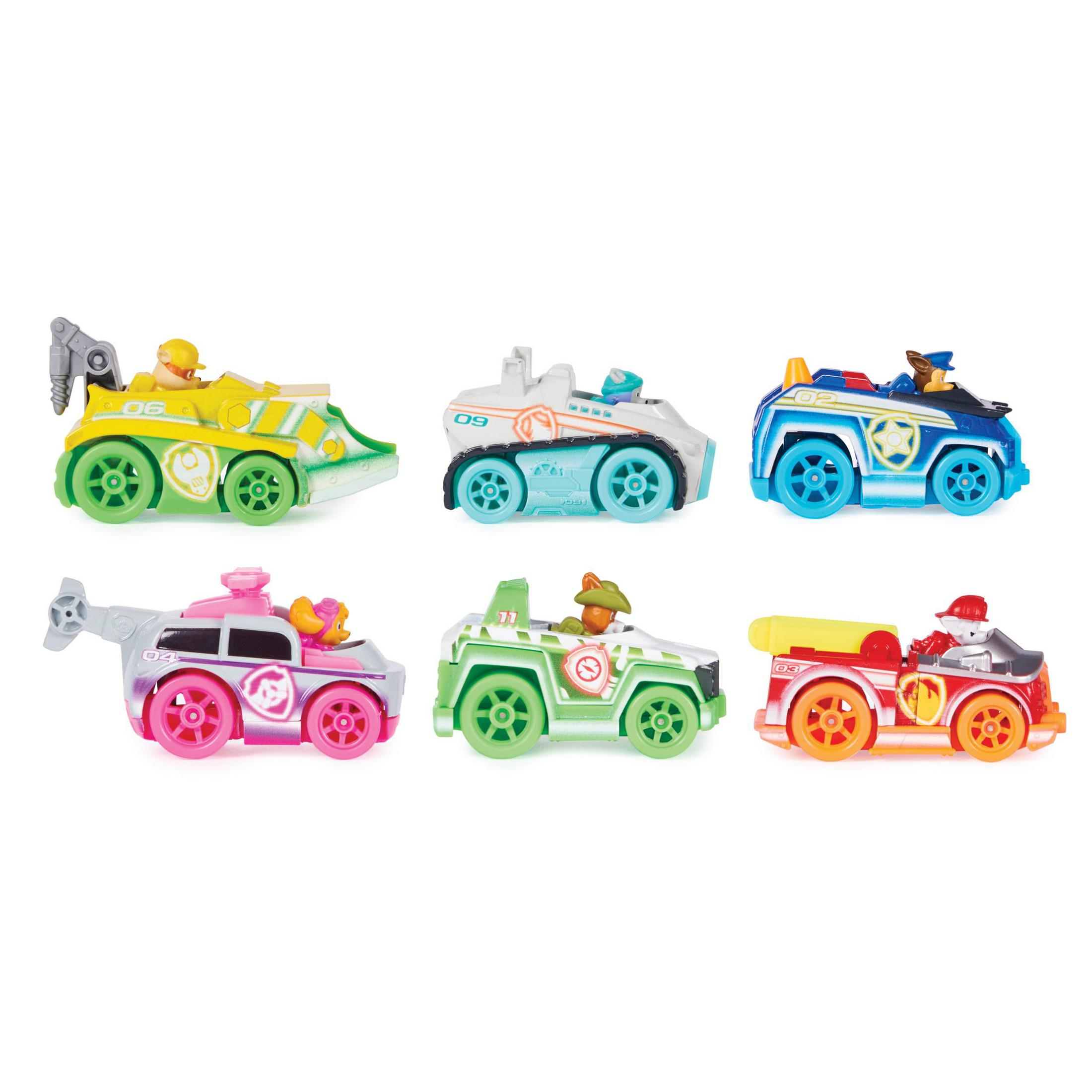 Sechs Spielzeugfahrzeuge der Paw Patrol, jedes mit einem anderen Charakter.