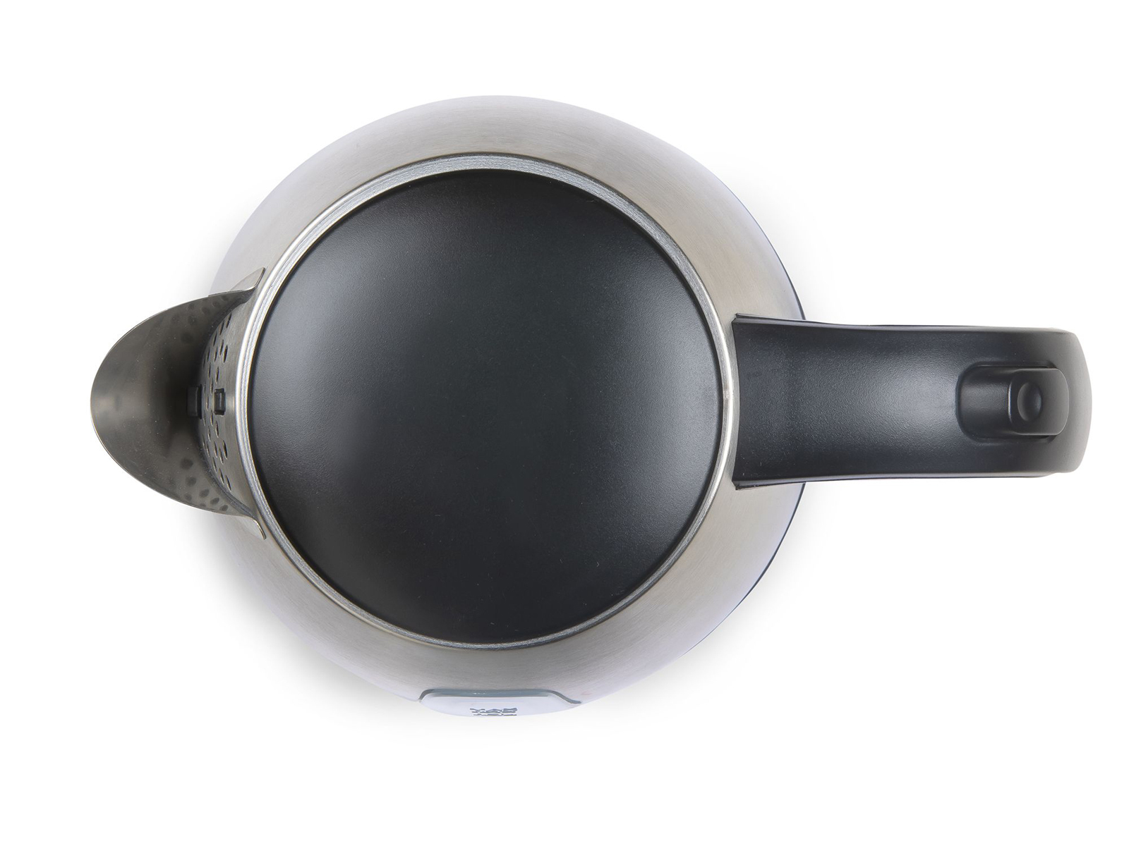 Widok z góry na czajnik elektryczny ze stali nierdzewnej na białej powierzchni.