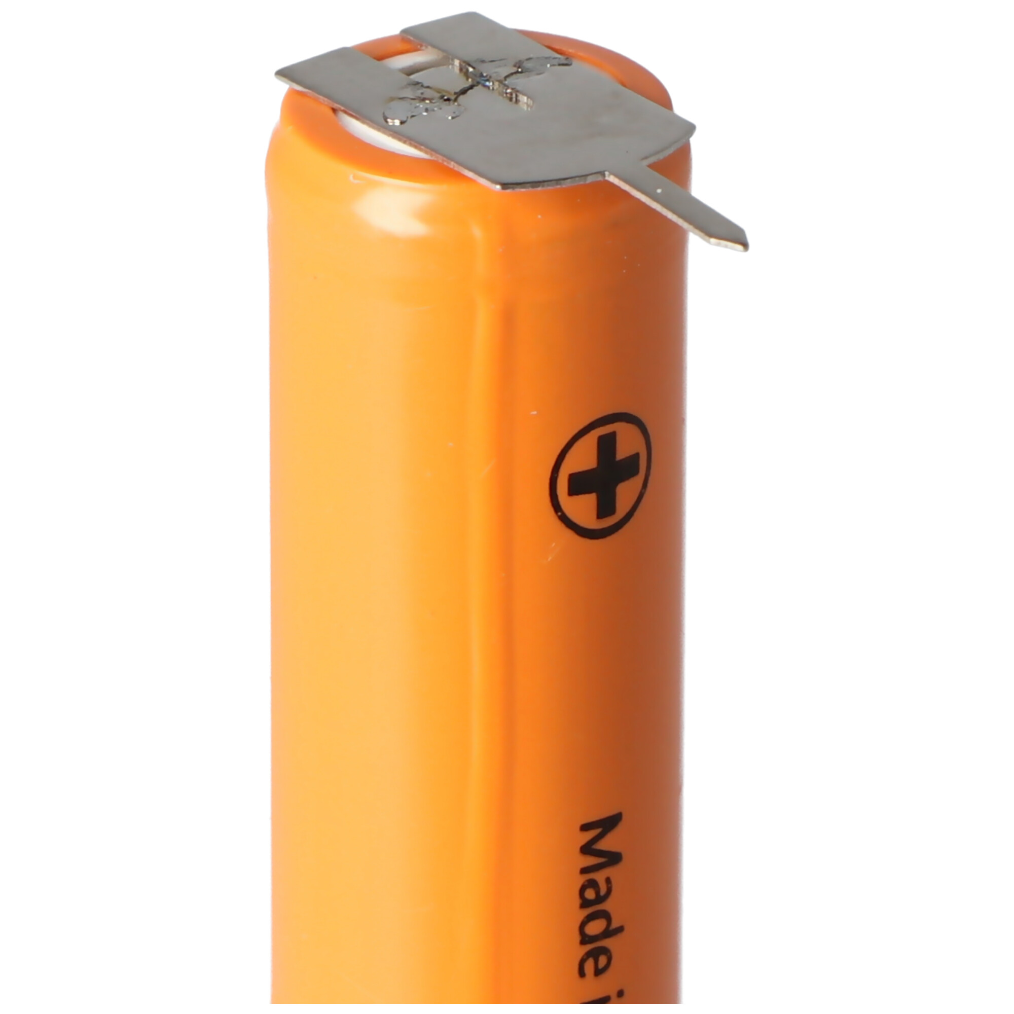 Orangefarbene Batterie mit einem Metallstreifen oben.