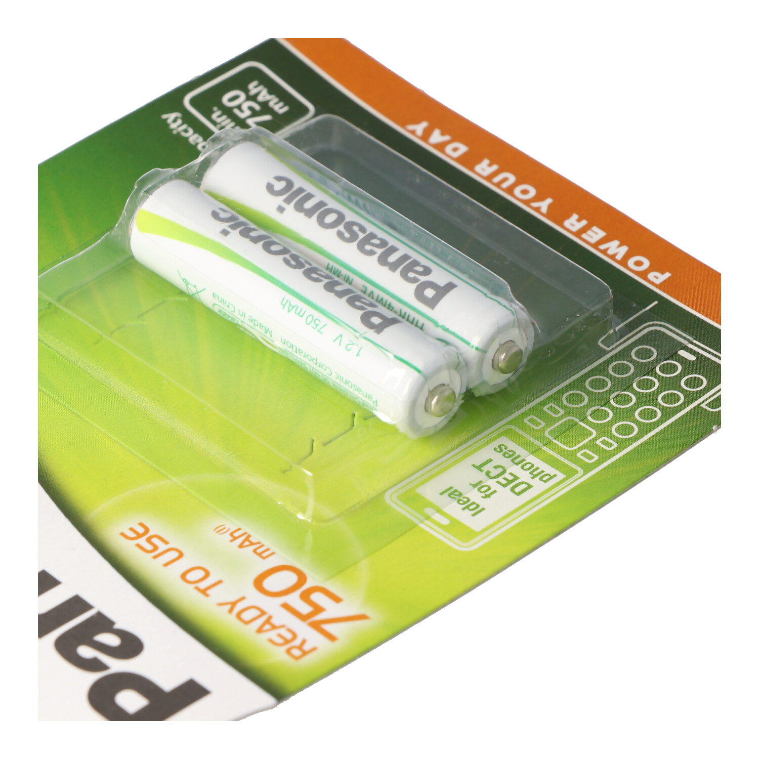 Zwei Panasonic AAA-Batterien in einer Blisterpackung. Die Packung ist grün und weiß, mit Produktdetails.