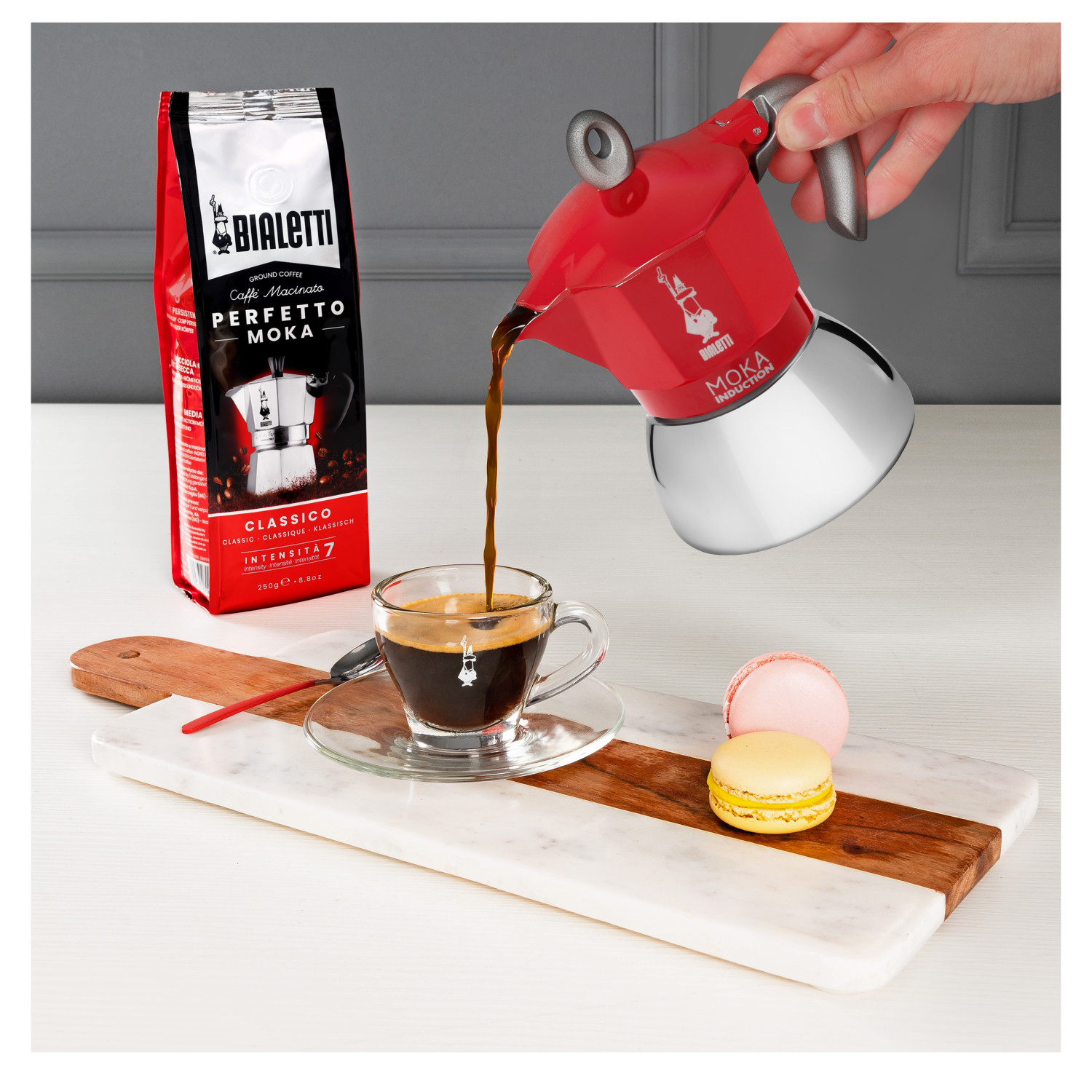 Induction 2 Moka Espressokocher New RED Rot/Silber BIALETTI Tassen für