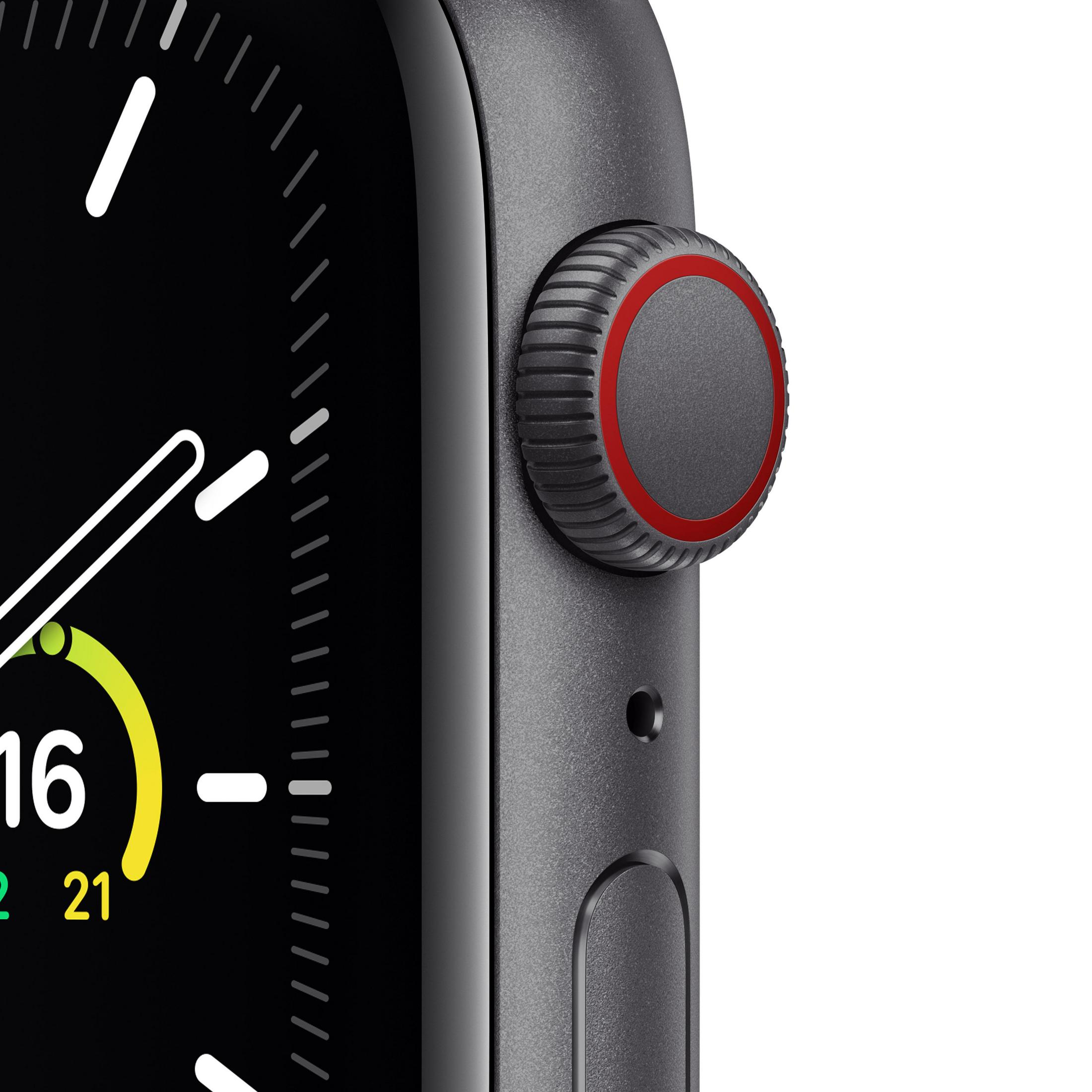 Nahaufnahme der Apple Watch. Schwarzes Zifferblatt mit roter digitaler Krone.