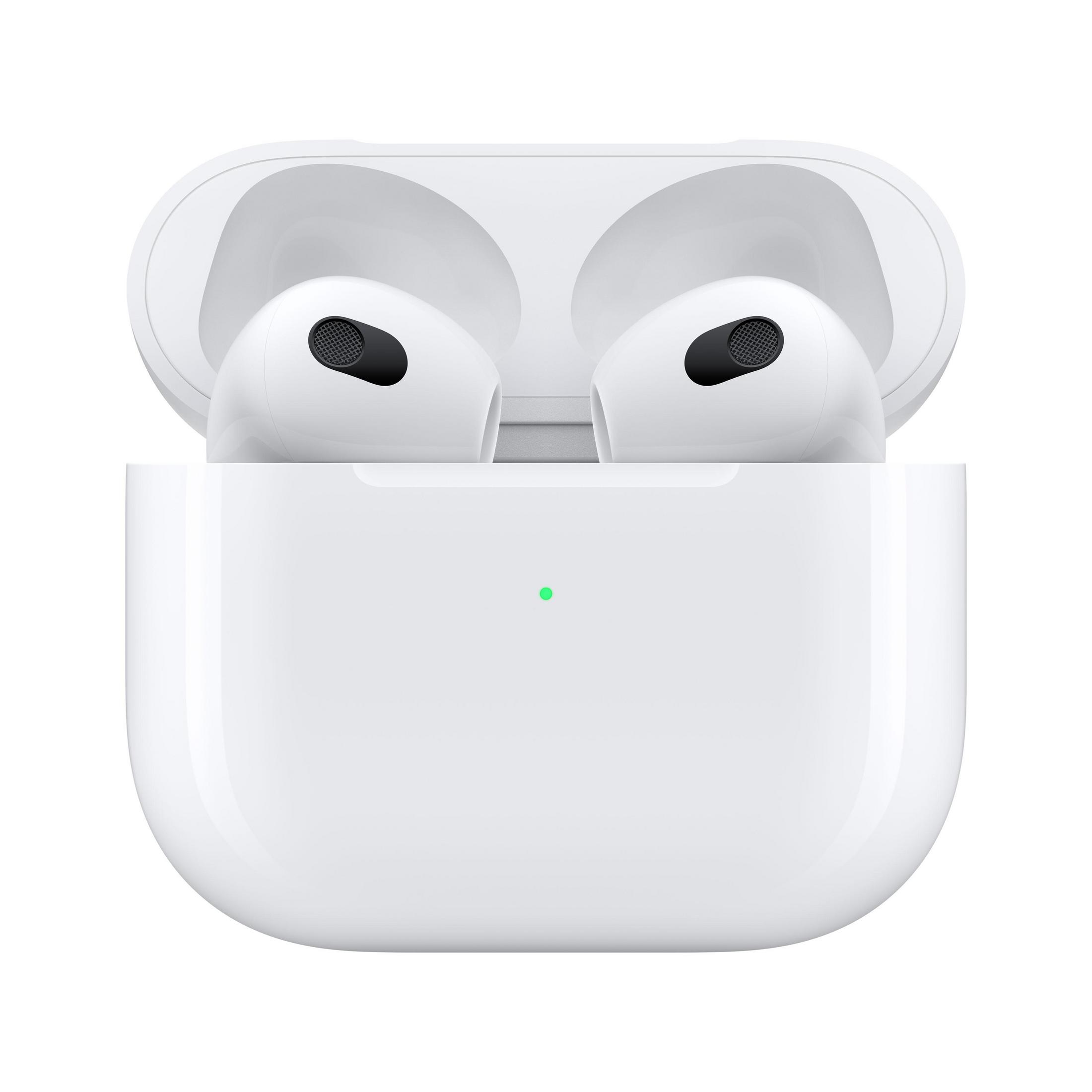 Białe etui Apple AirPods, otwarte, z dwoma białymi AirPods w środku. Widoczne zielone światło.