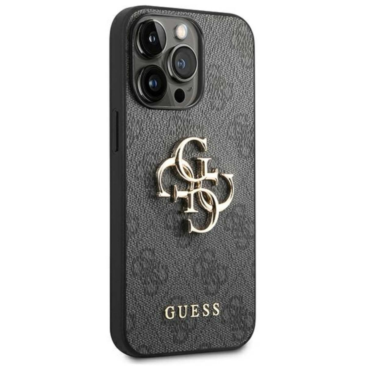 Schwarze Handyhülle mit goldenem Guess-Logo-Muster. Guess-Logo in der Mitte, Kameraausschnitte.
