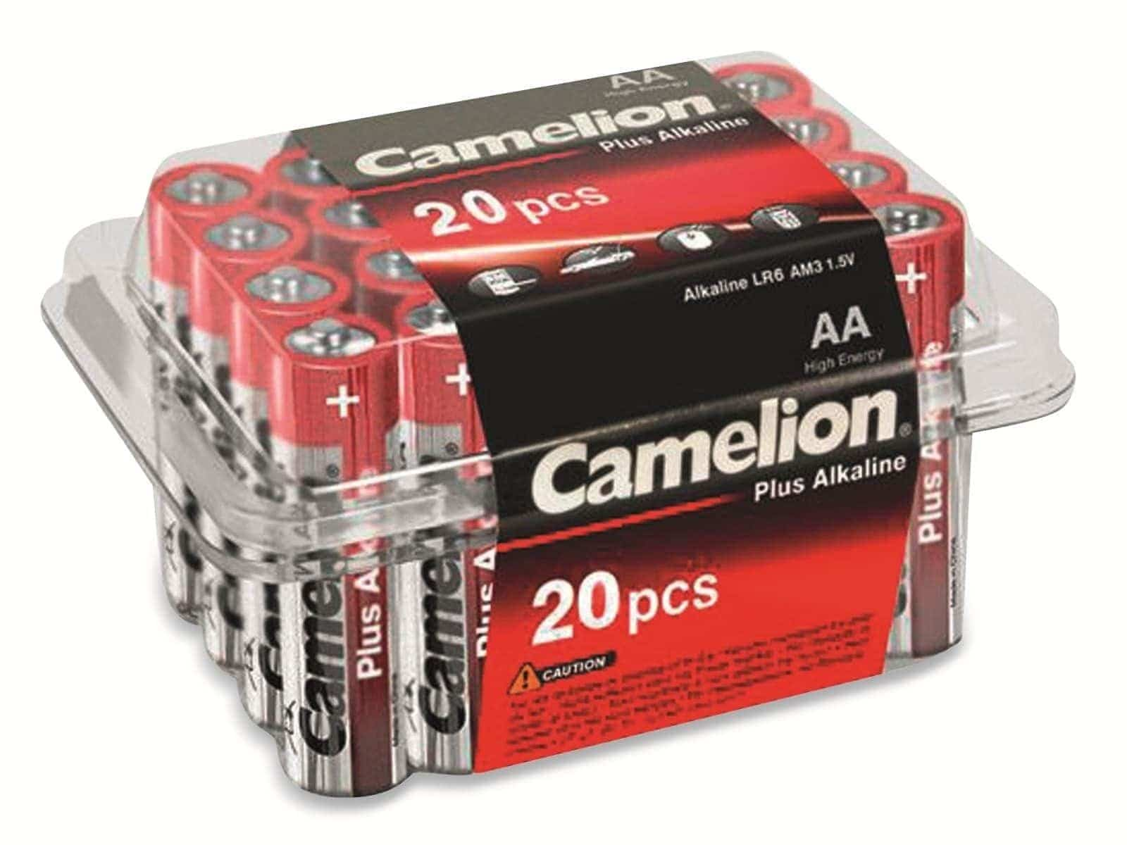 Un contenitore di plastica con 20 batterie AA, etichettato 'Camelion Plus Alkaline', rosso e argento.