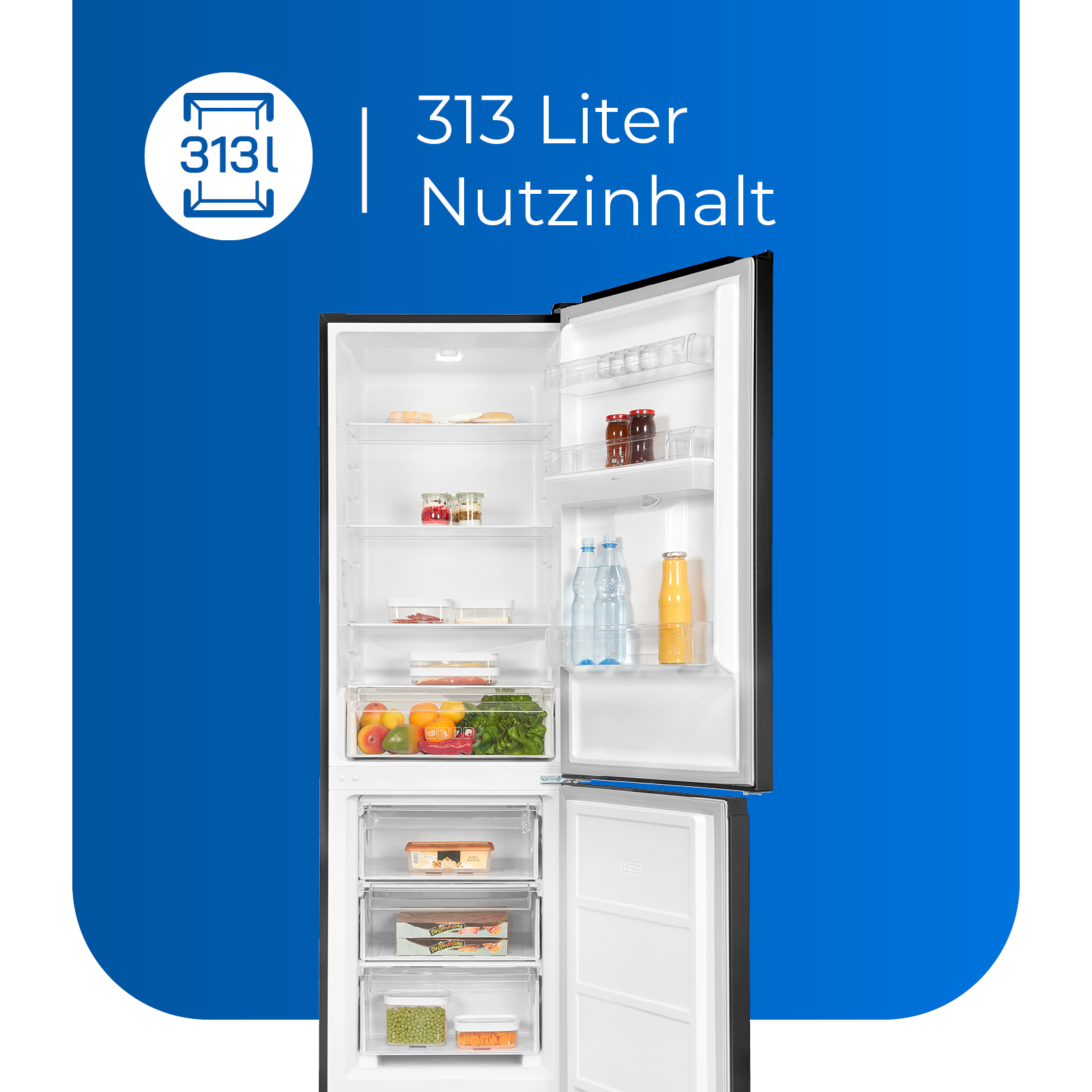 Schwarzer Kühlschrank mit offener Tür, gefüllt mit Lebensmitteln und Getränken. Die Tür hat ein digitales Display.