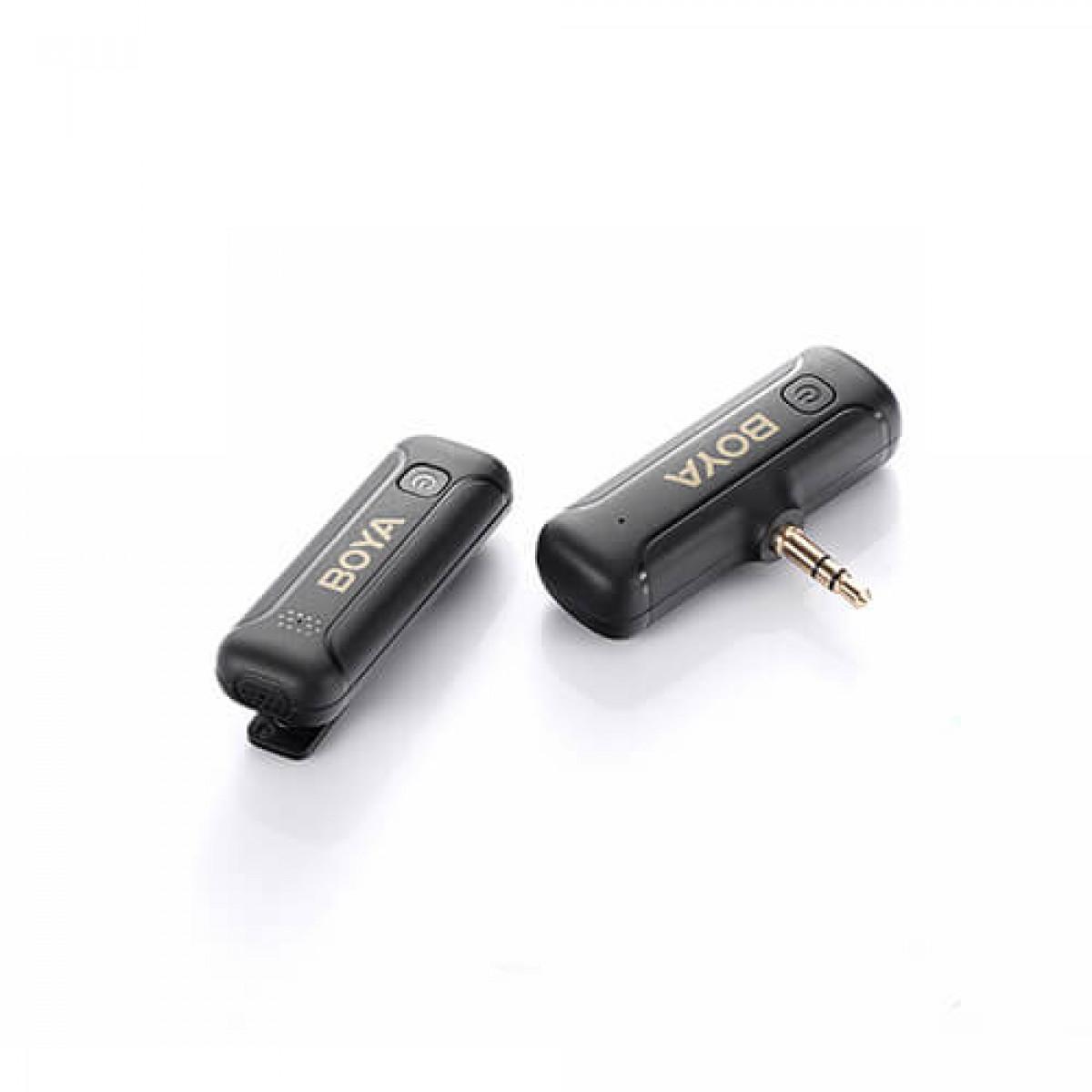 Zwei schwarze und goldene BOYA Mikrofone mit 3,5-mm-Klinke.