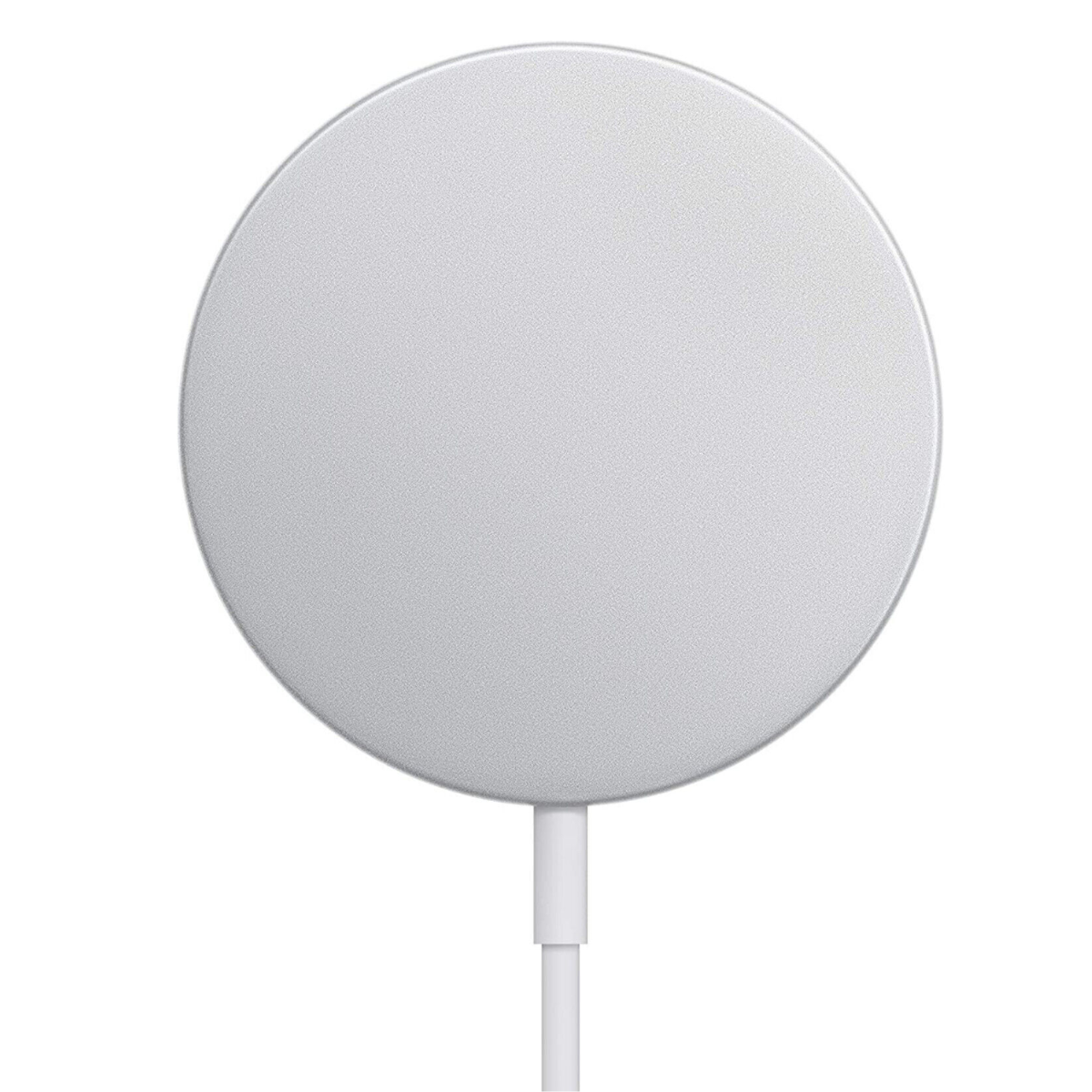 Ein weißes, kreisförmiges Apple MagSafe-Ladegerät mit einem weißen Kabel daran.