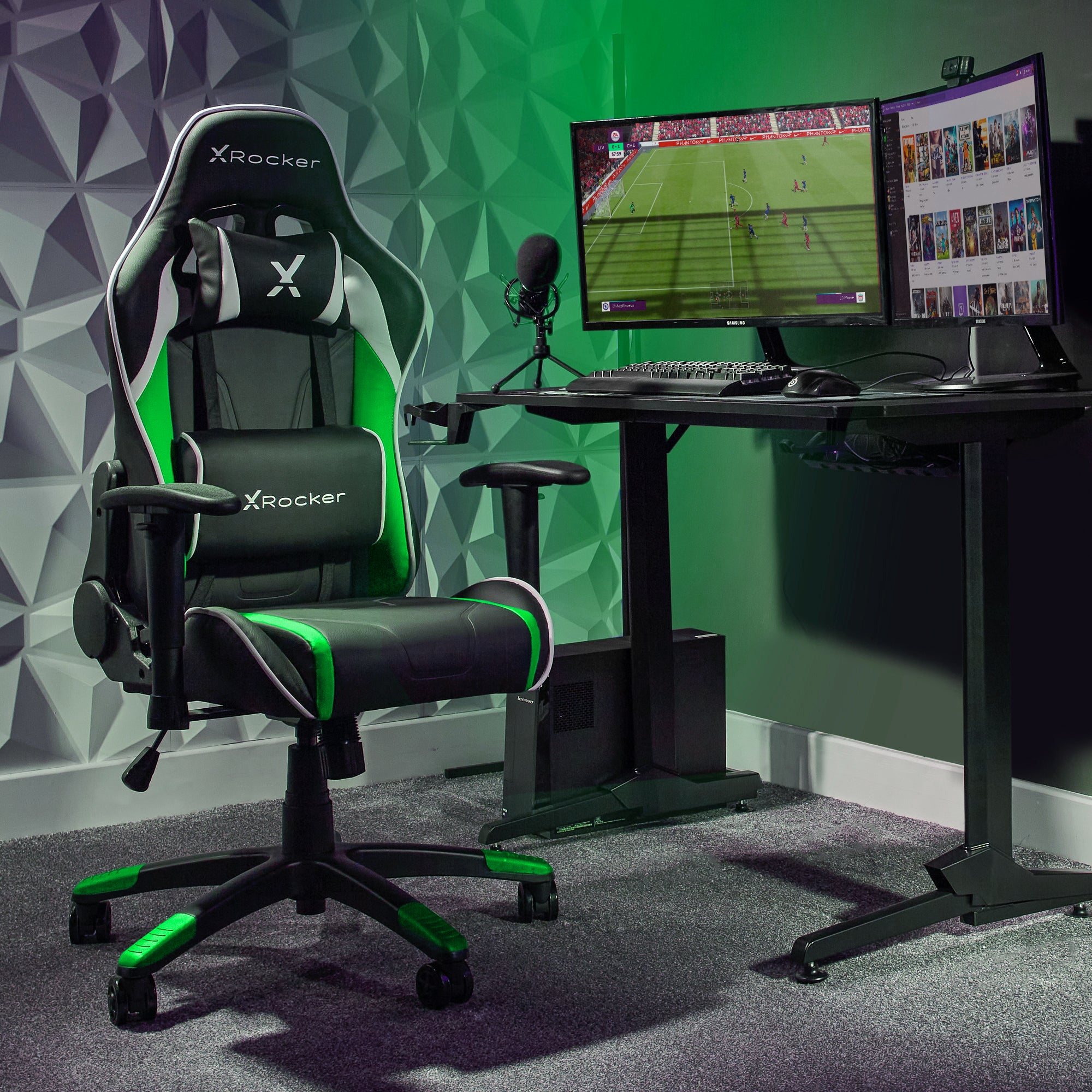 Gaming-Setup mit XRocking-Stuhl, zwei Monitoren und einem Schreibtisch.