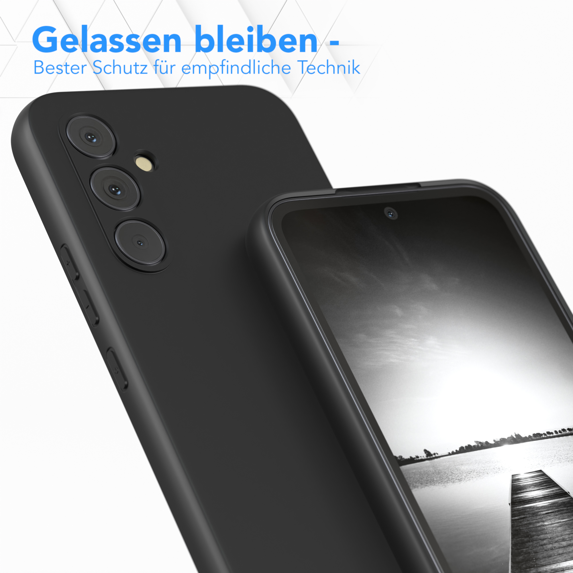 Schwarze Handyhülle mit schwarzem Telefon darin. Die Hülle befindet sich auf weißem Hintergrund.