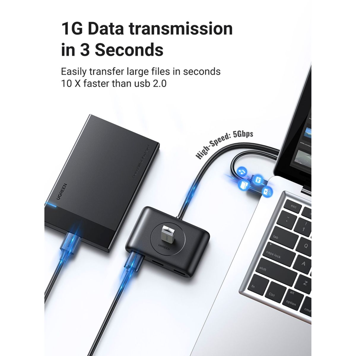 Czarny dysk zewnętrzny podłączony do huba USB i laptopa.
