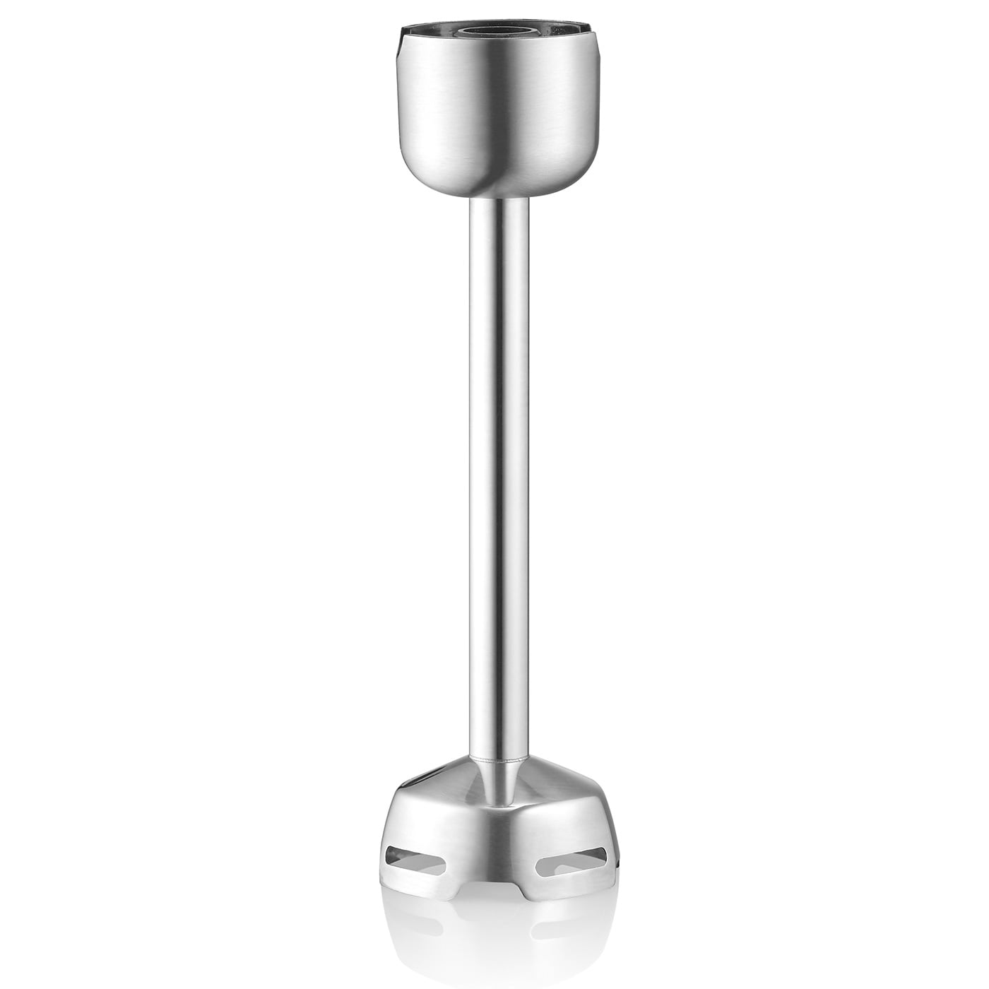 Un accessorio per frullatore a immersione in acciaio inossidabile. Ha un albero lungo e una parte superiore arrotondata.