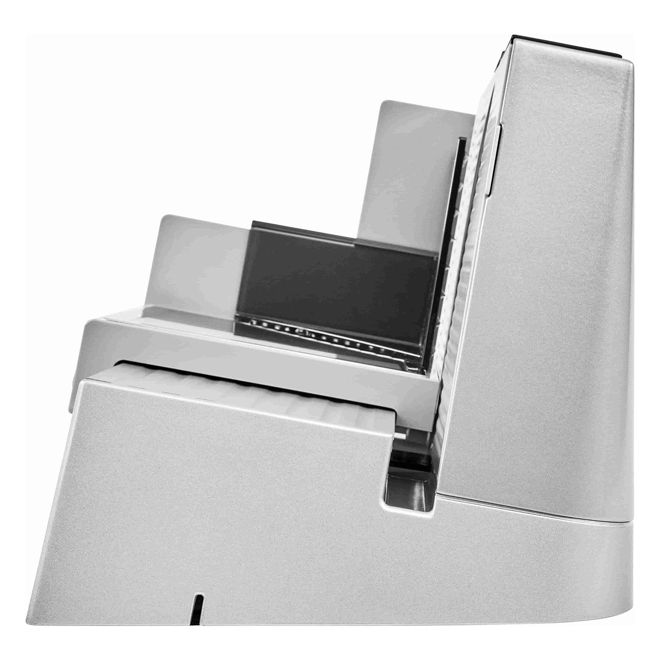 Srebrno-czarna niszczarka do papieru, widok z boku, pokazujący górę i przód.