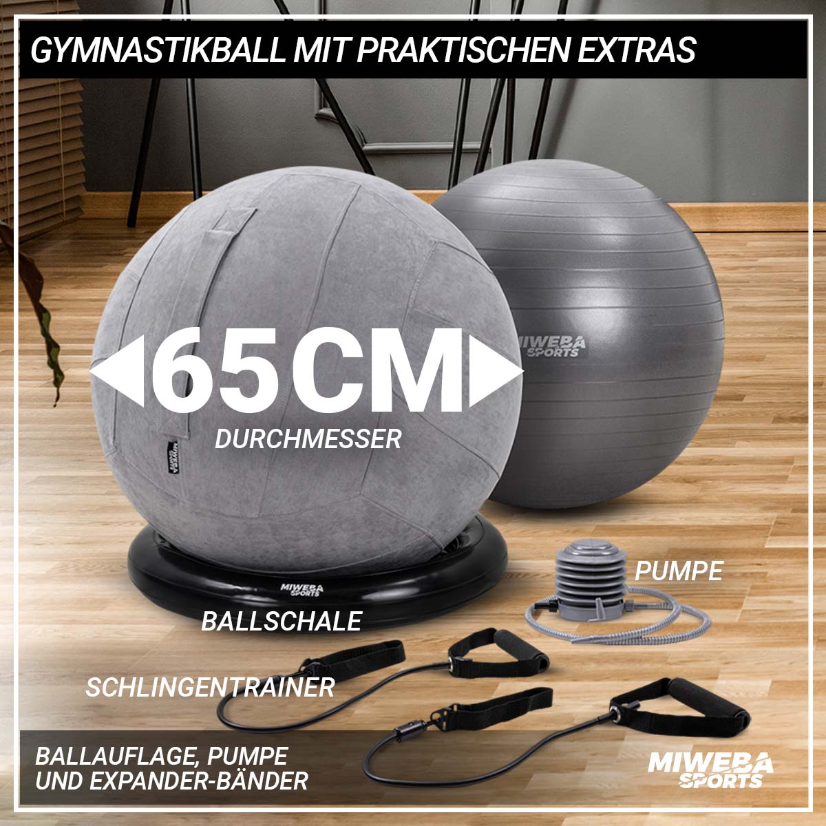 Zwei graue Gymnastikbälle, ein Ballhalter, eine Pumpe und Expanderbänder auf einem Holzboden.