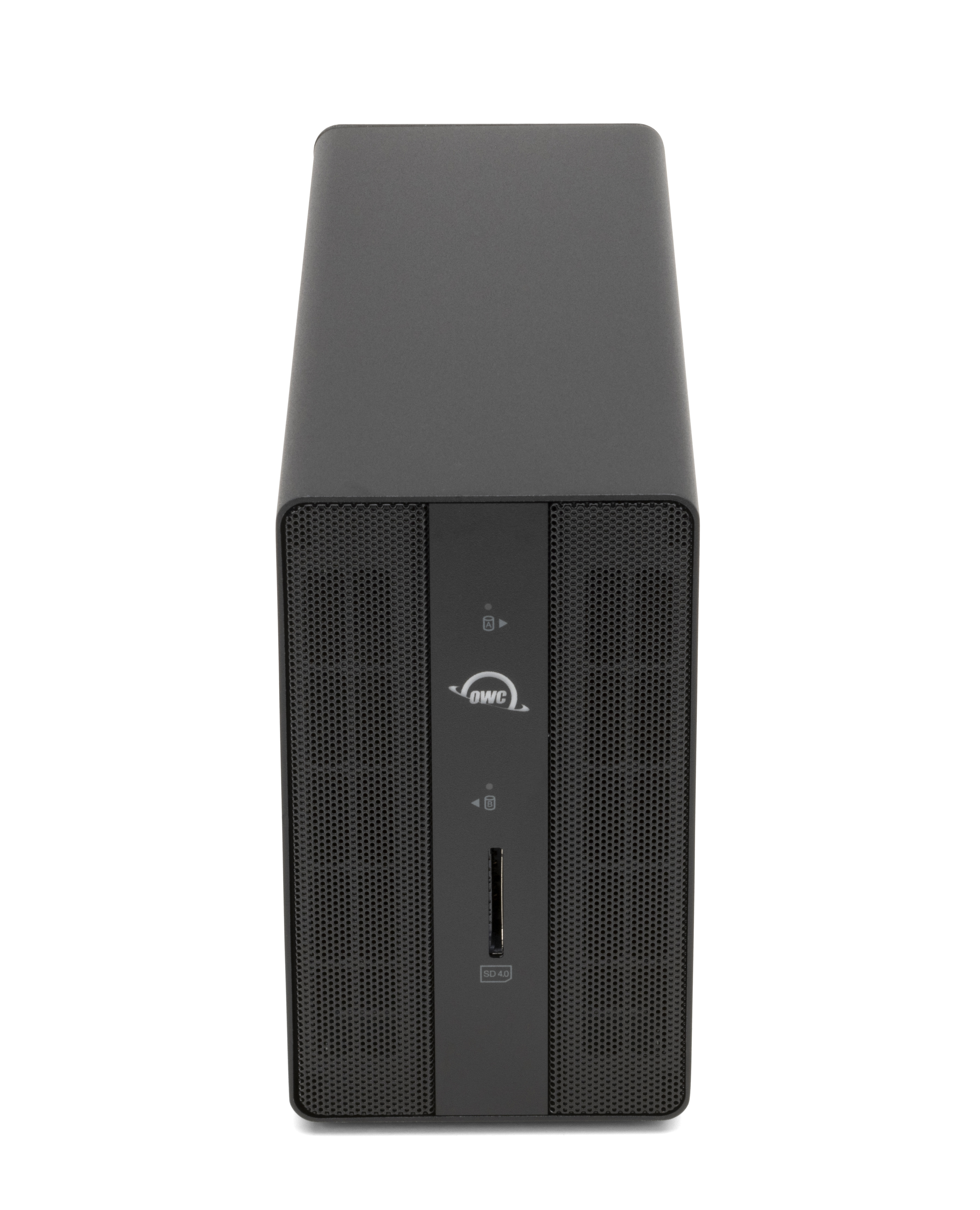 Czarny zewnętrzny dysk twardy z portami i gniazdem kart SD.