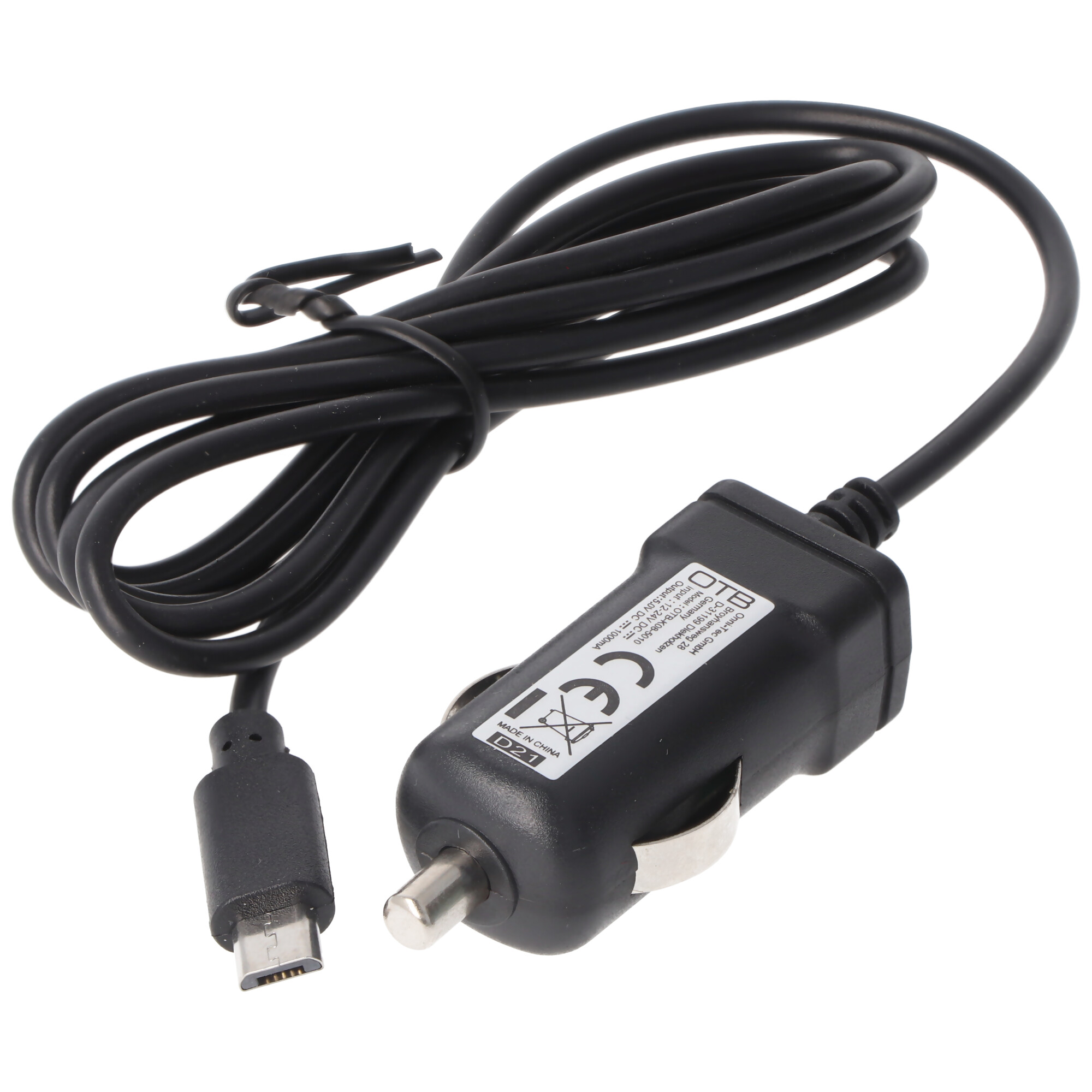 Schwarzes Autoladegerät mit USB-C-Anschluss und gewendeltem schwarzem Kabel. Das Ladegerät liegt auf Weiß.