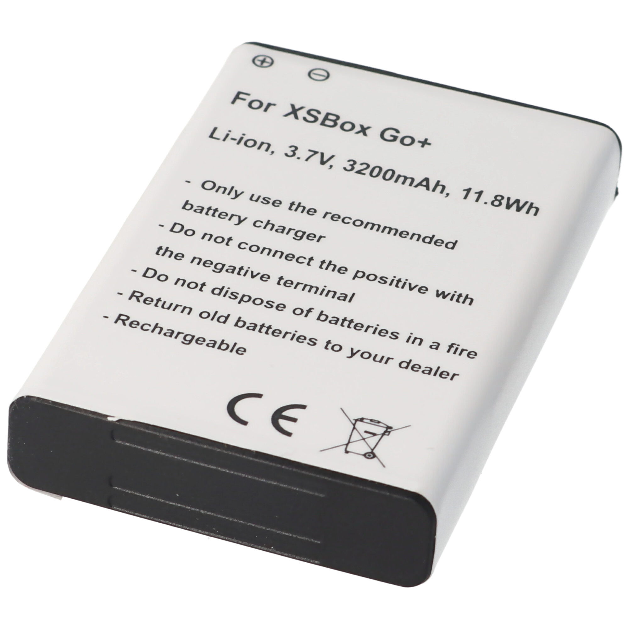 Weiße Batterie mit Text: 'Für XSbox Go+'. Enthält Sicherheitshinweise und ein CE-Zeichen.