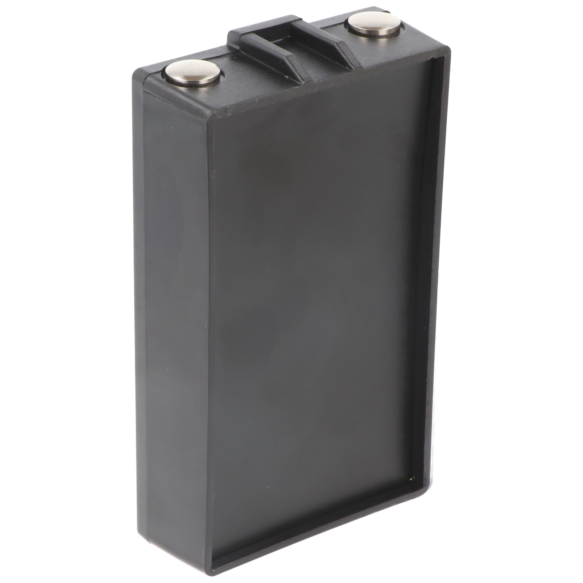 Schwarzes rechteckiges Batteriefach mit silbernen Bolzen oben.