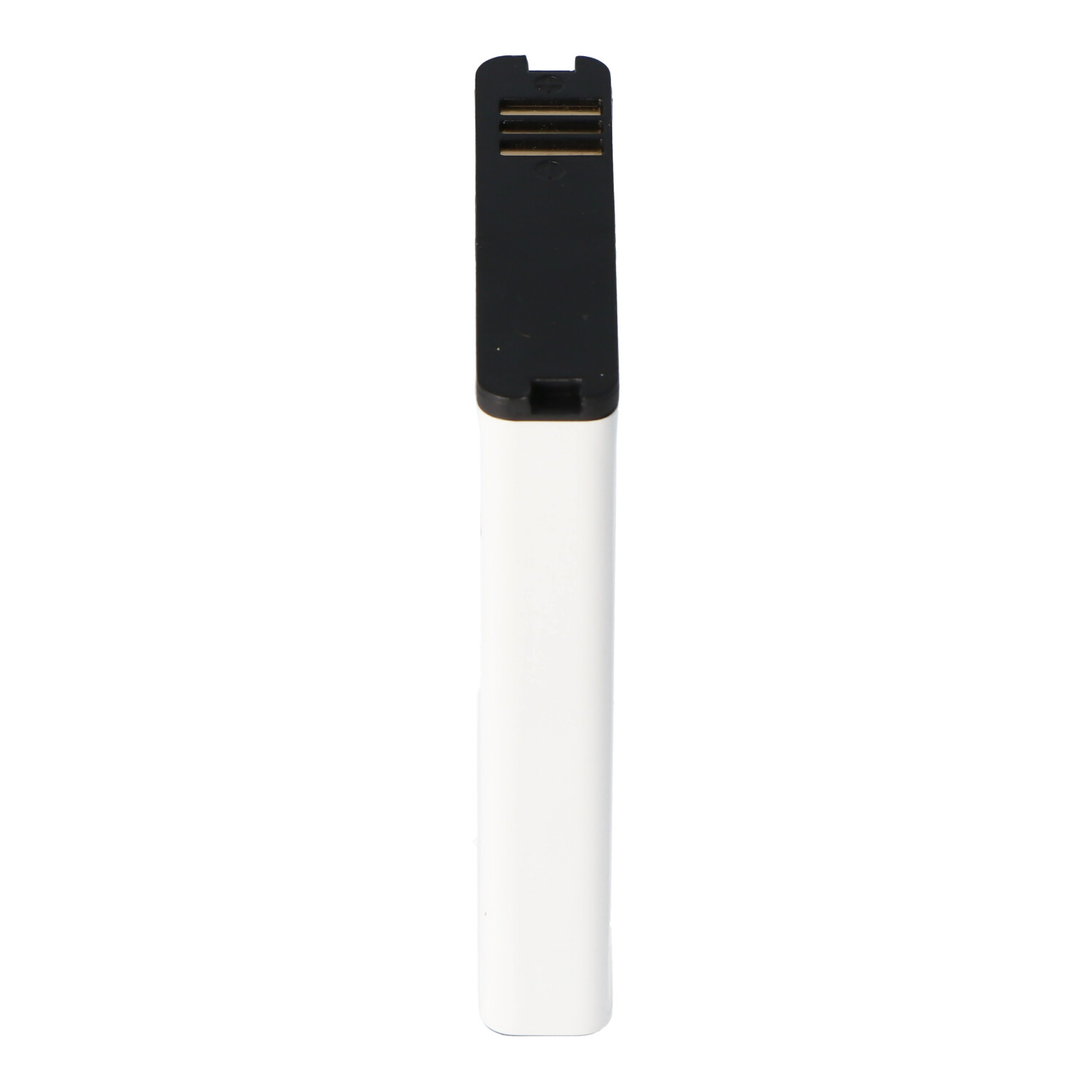 Eine weiße Powerbank mit schwarzem Oberteil. Das Oberteil hat USB- und Ladeanschluss.