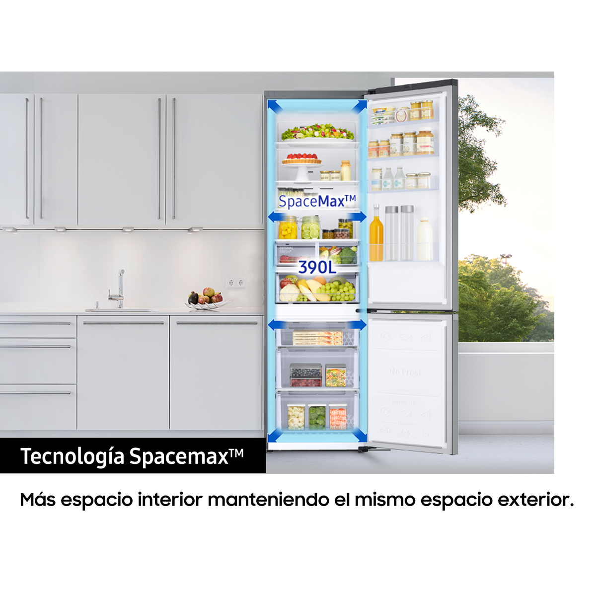 Un refrigerador con puerta abierta, mostrando comida y estantes.