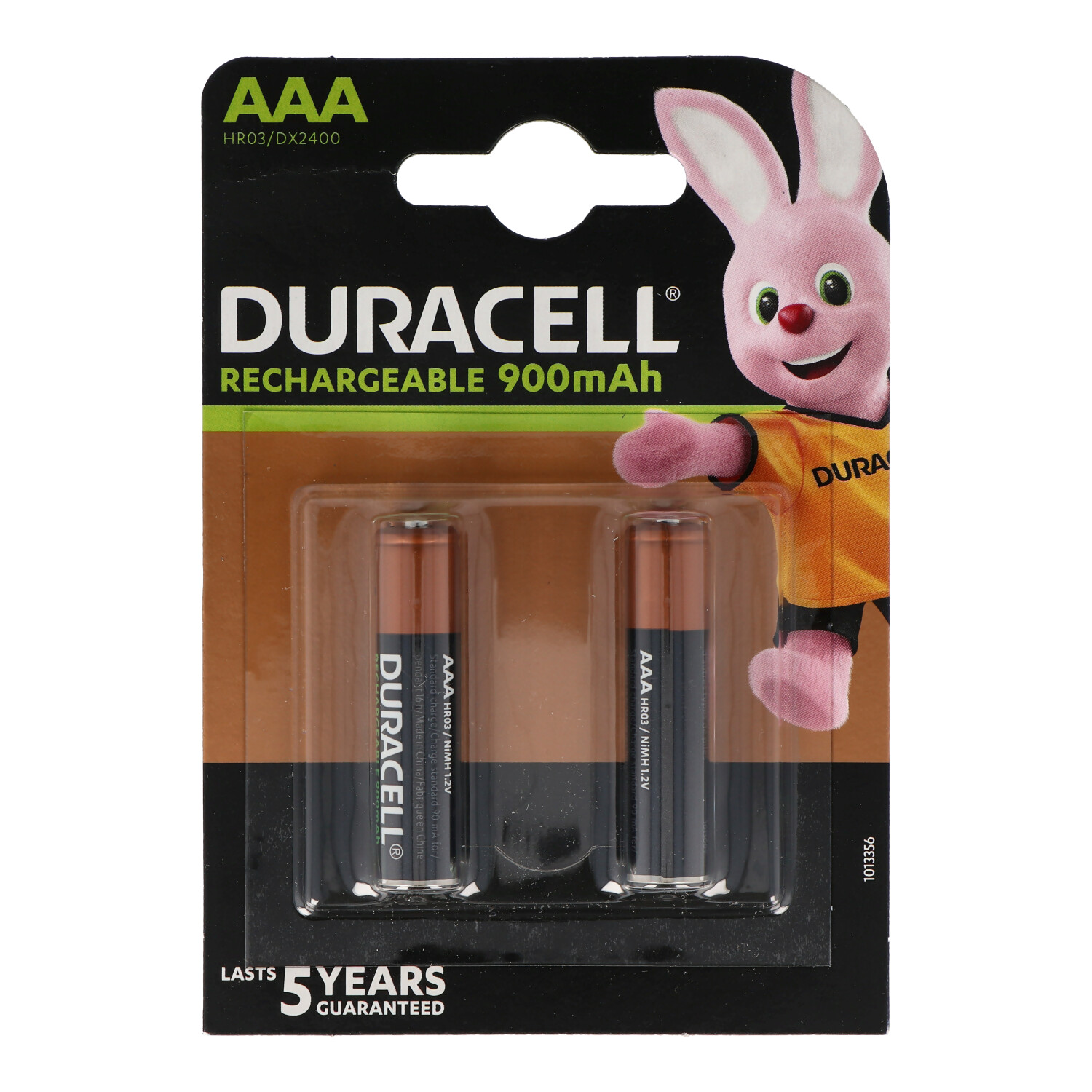 Duracell-Batterien in einer Verpackung mit einem rosa Hasen und Text.