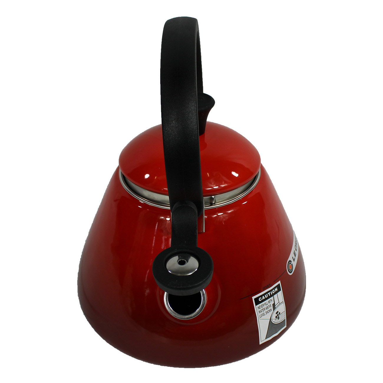 Bollitore Le Creuset rosso dall'alto, manico nero, sfondo bianco.