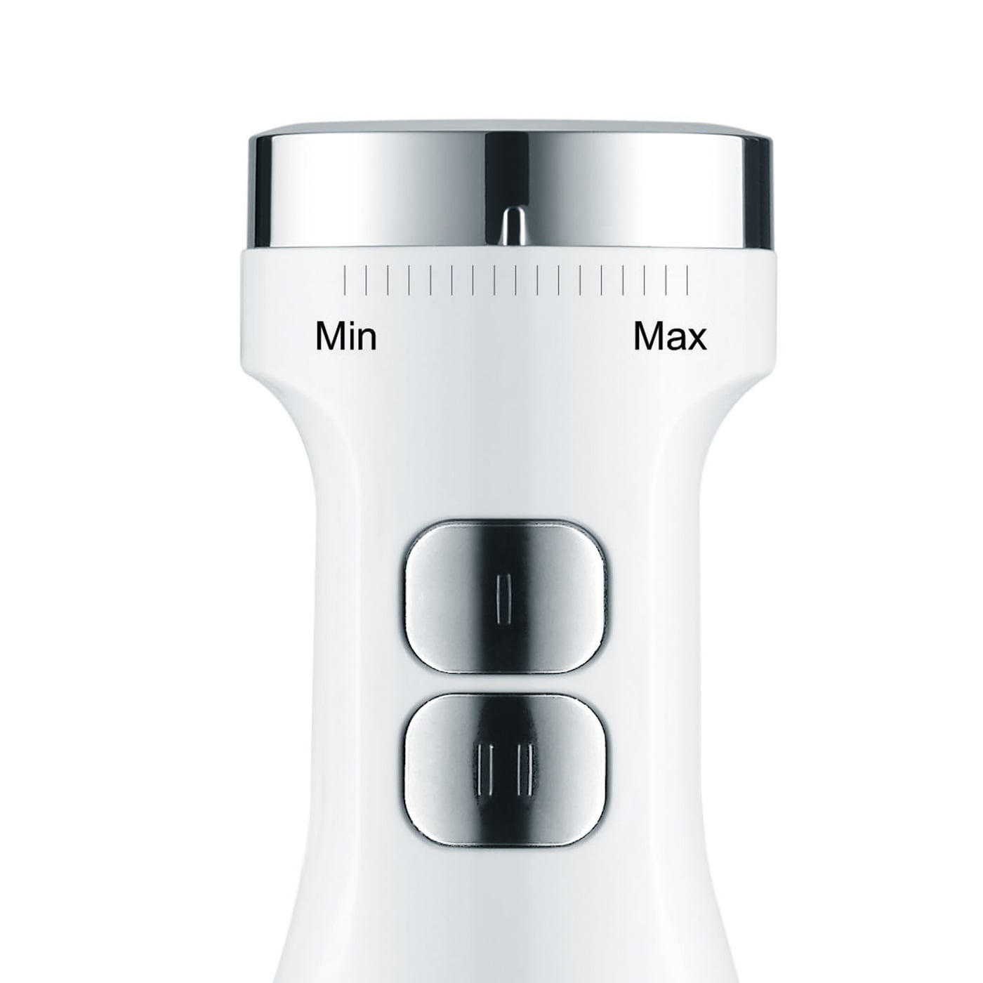 Een witte staafmixer met een zilveren bovenkant en twee knoppen. Het heeft min- en max-instellingen.