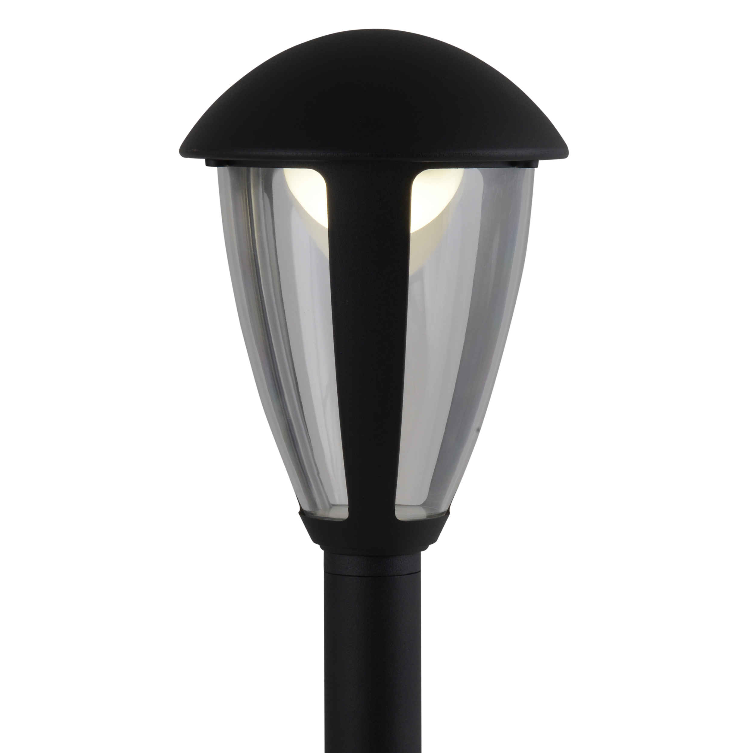 Eine schwarze Außenlampe mit klarer, gebogener Glasabdeckung und schwarzem Pfosten, auf weißem Hintergrund.